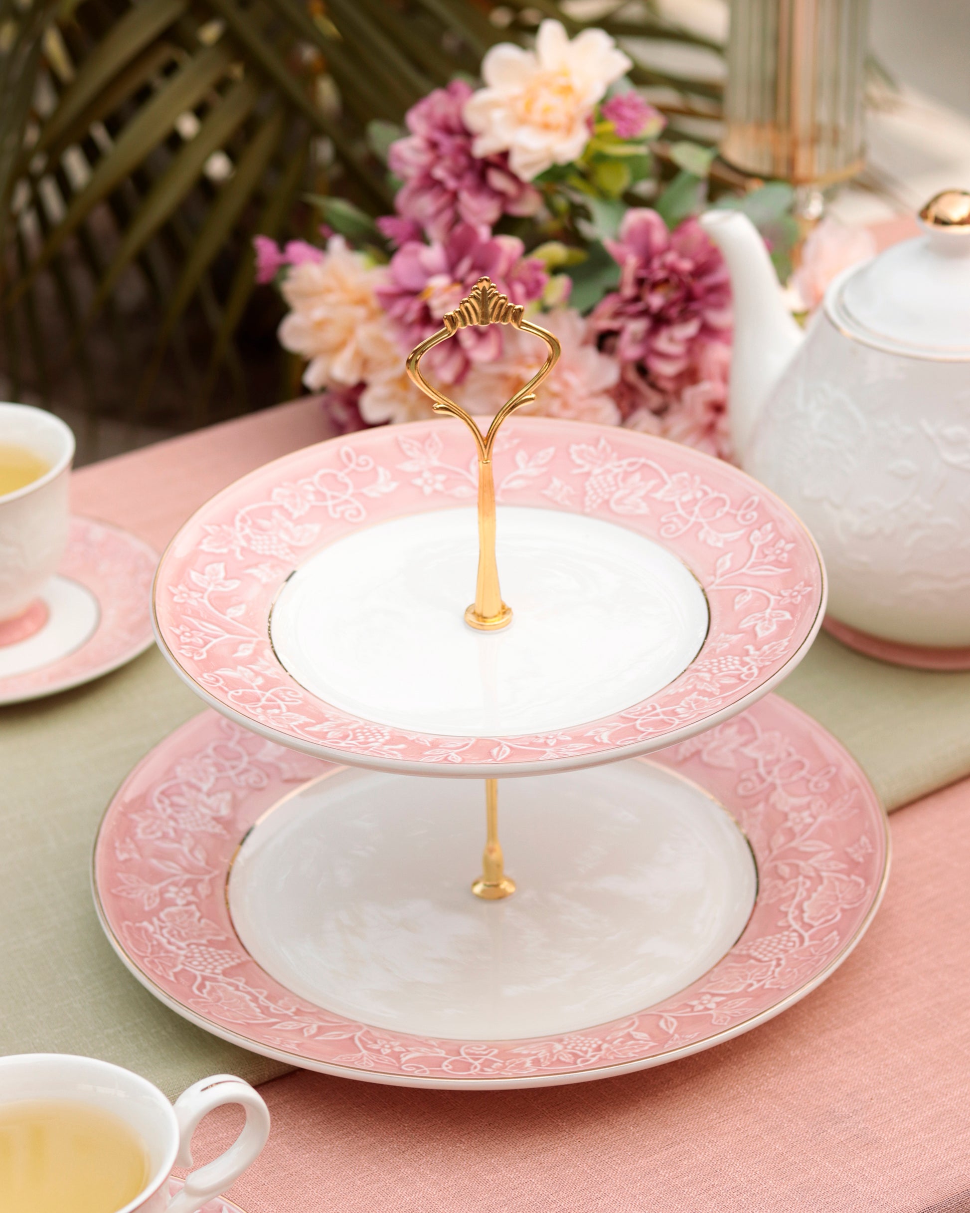 Pink Sapphire Two Tier Dessert Stand - Vigneto
