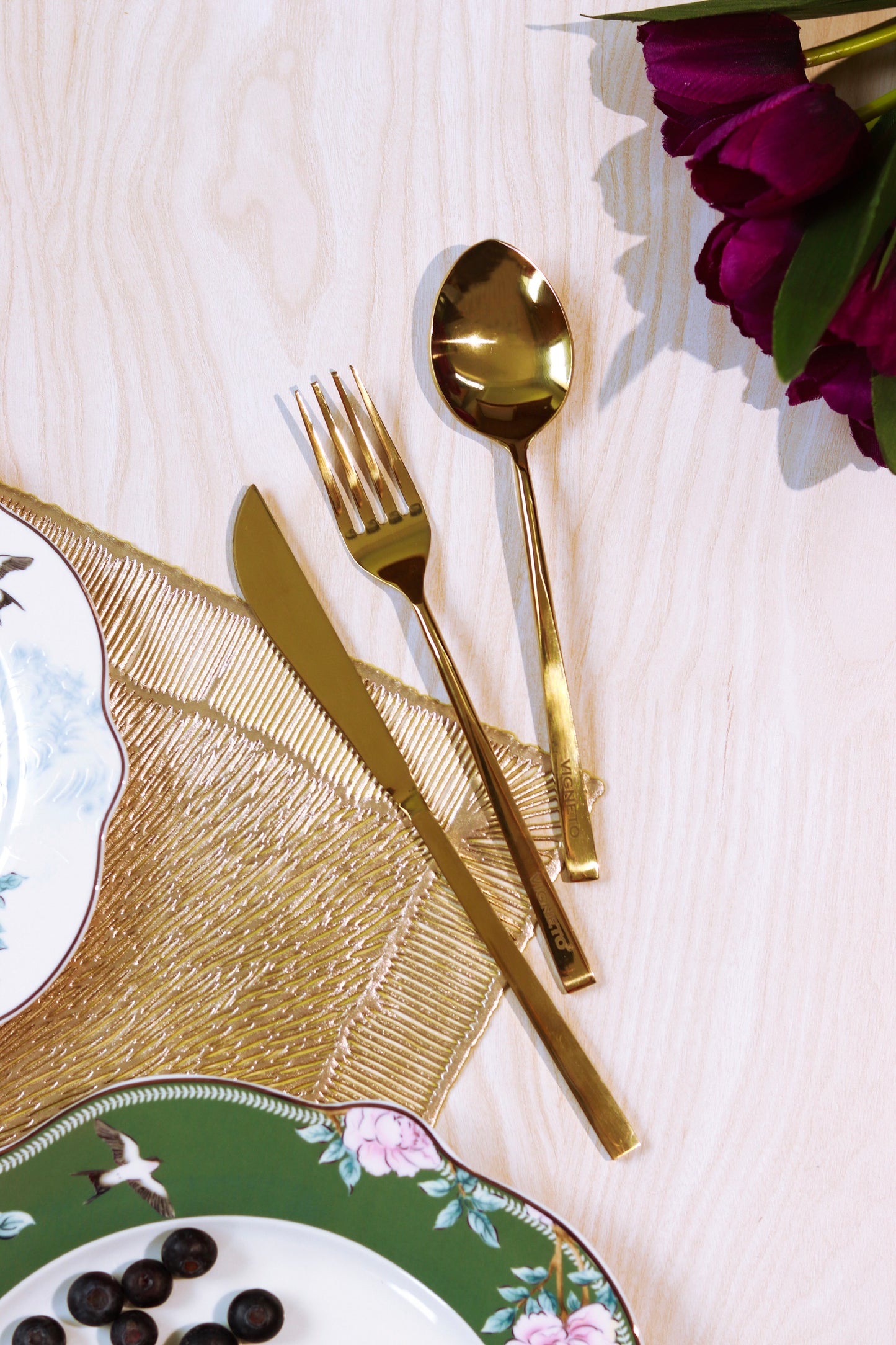 Flat Table Spoon (Shine Gold Finish, Set of 6) - Vigneto
