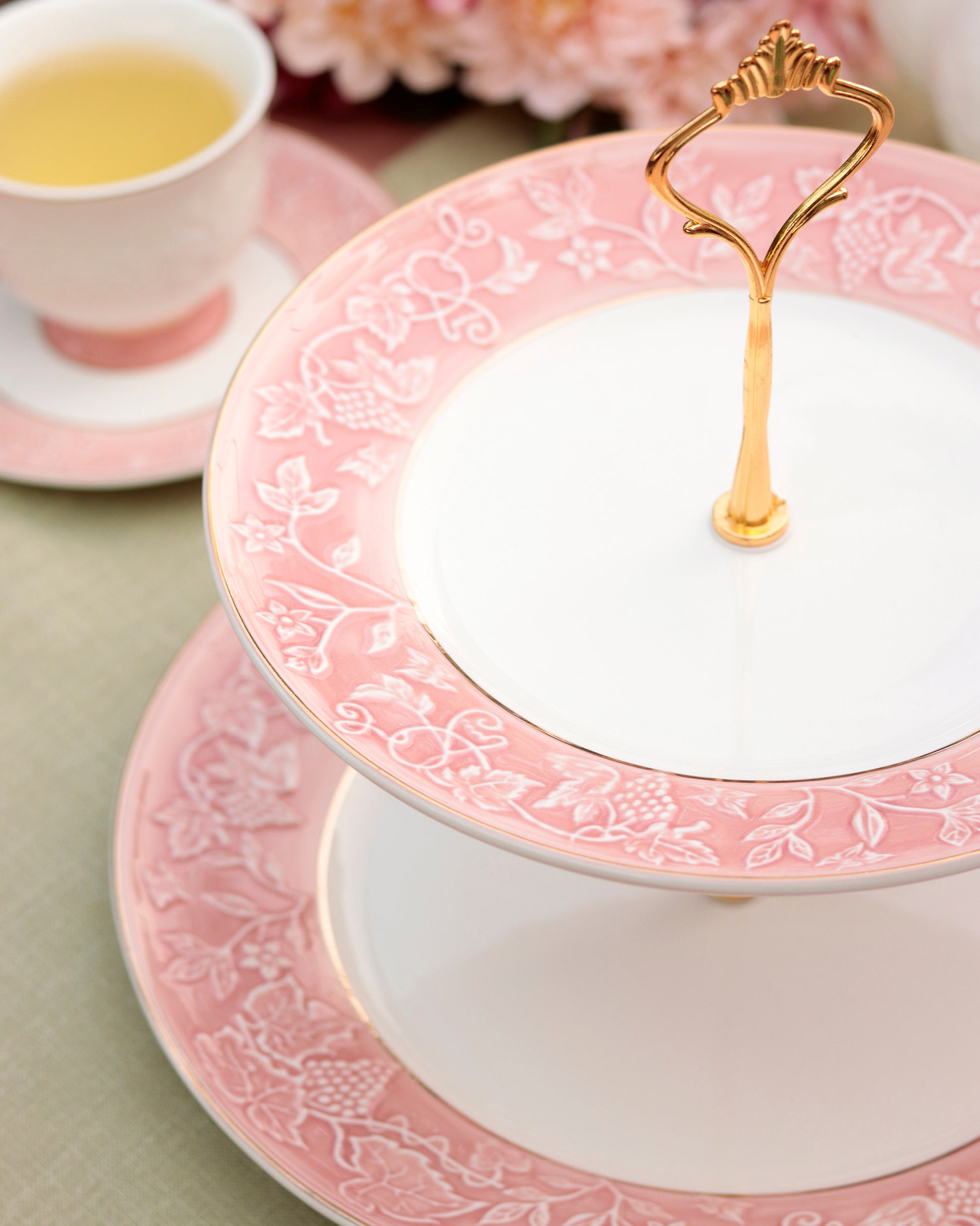 Pink Sapphire Two Tier Dessert Stand - Vigneto