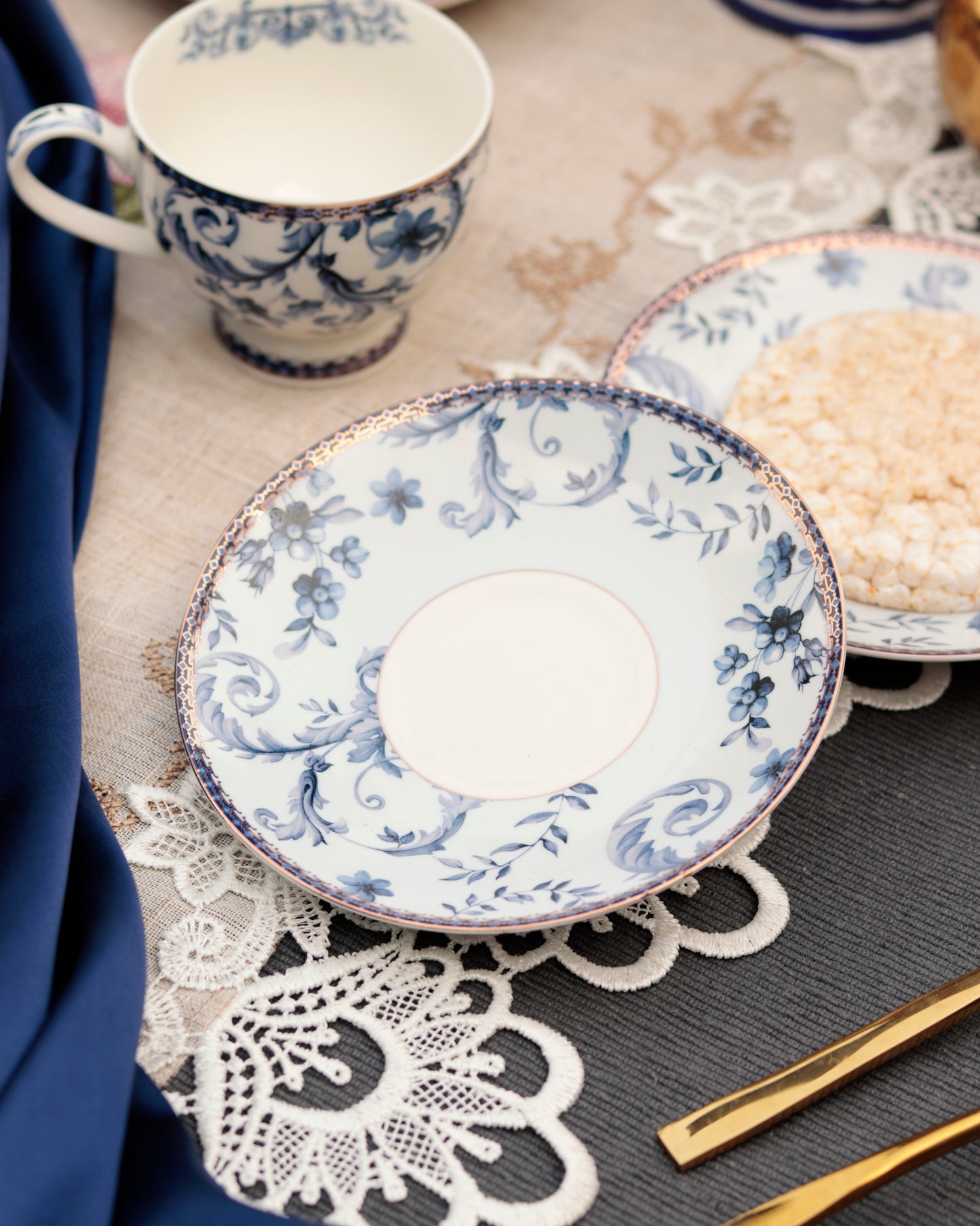 Midnight Blue Cup and Saucer Set (6 Cups and 6 Saucers) - Vigneto