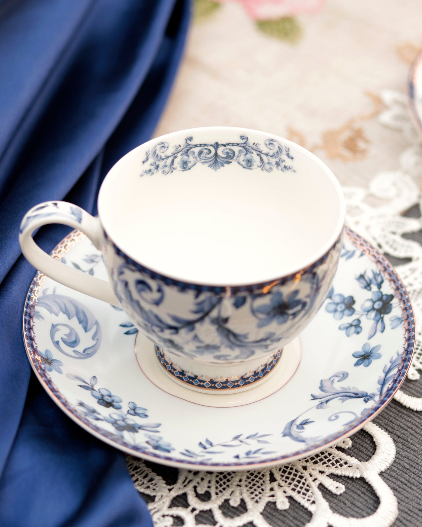 Midnight Blue Cup and Saucer Set (6 Cups and 6 Saucers) - Vigneto