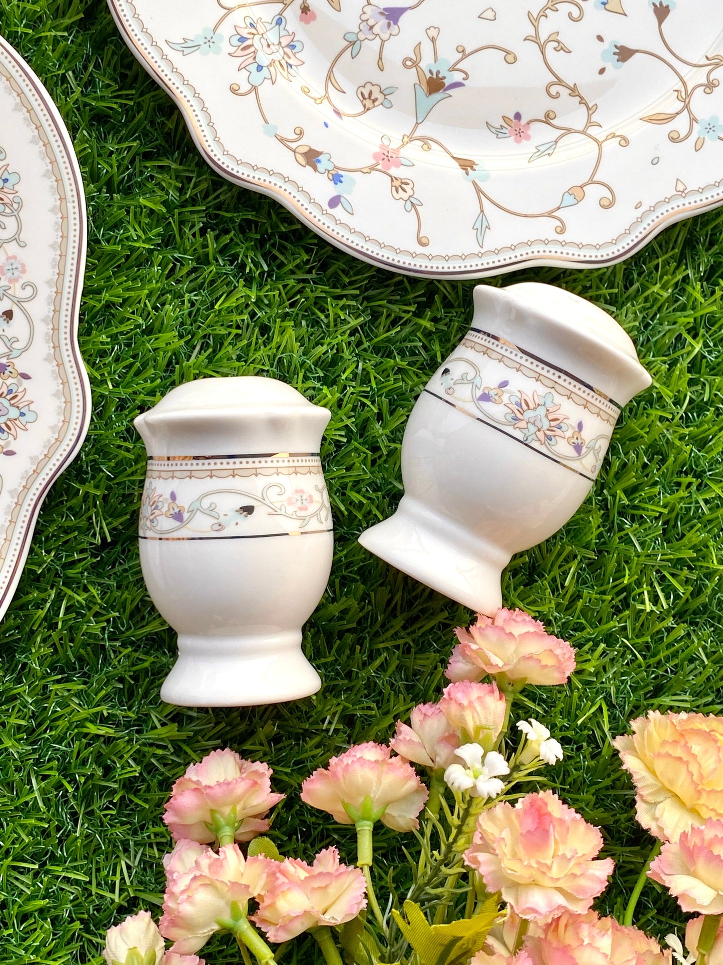 White Pattern 36 Pcs Dinner Set - Vigneto