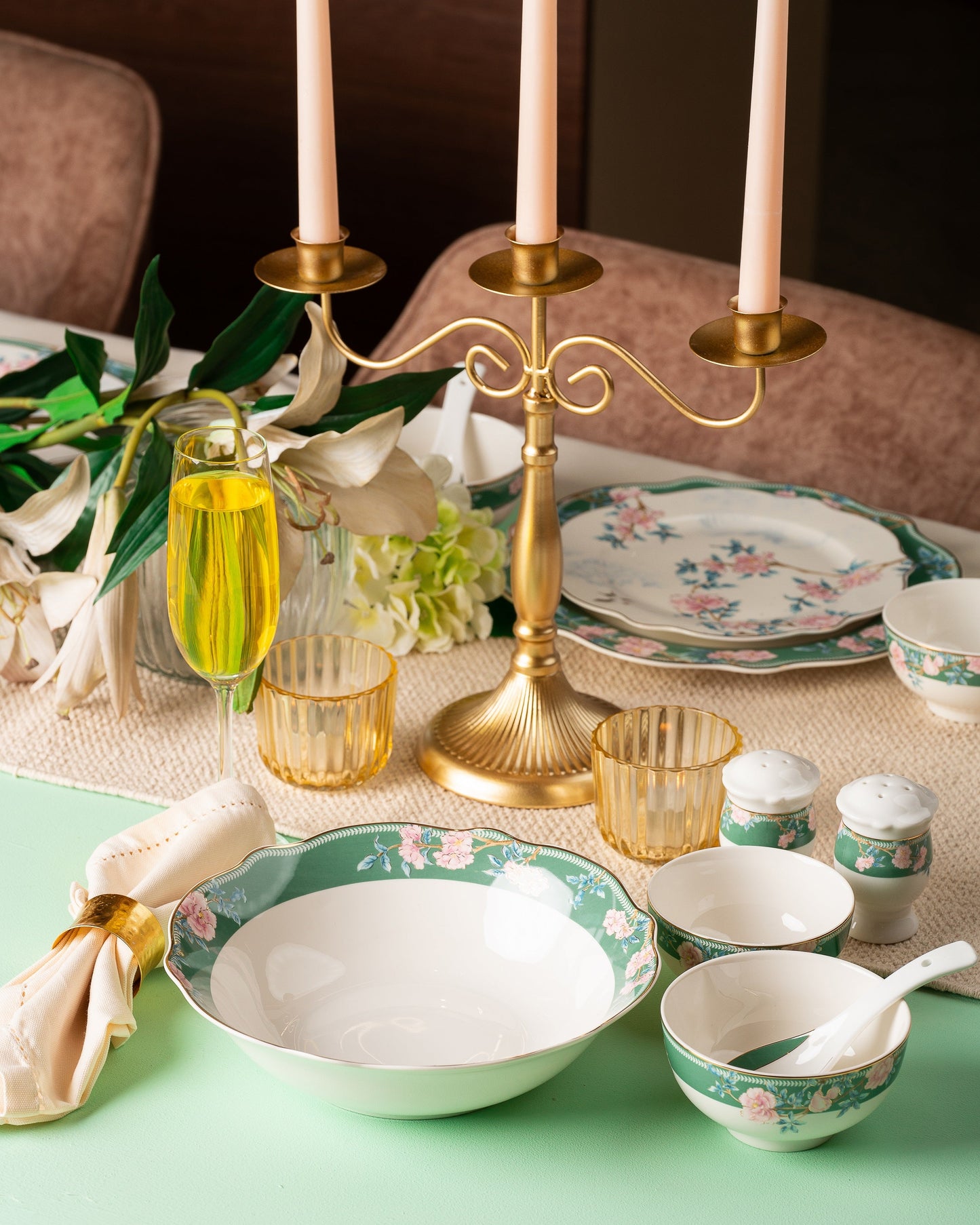 Victorian Green 36 Pcs Dinner Set - Vigneto