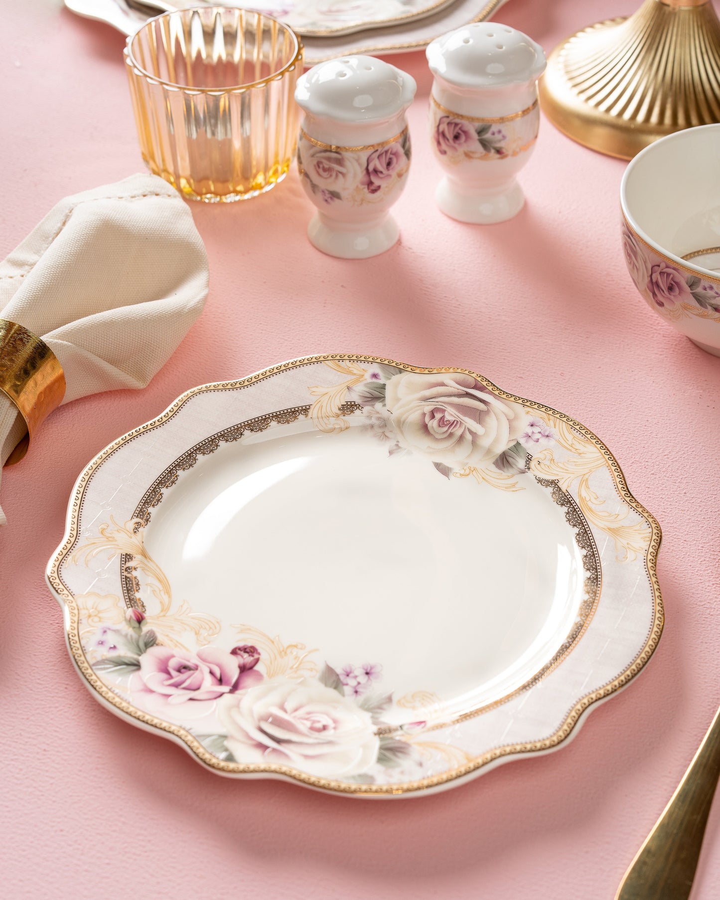 Gold Roses 36 Pcs Dinner Set - Vigneto