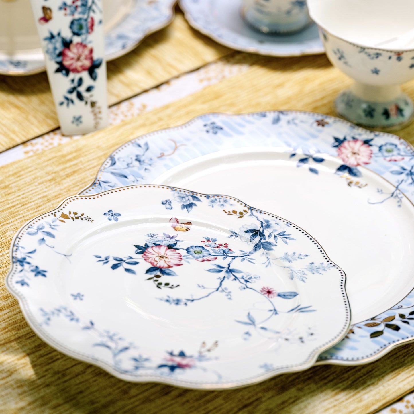 Spring Meadows 10.5" Dinner Plates (Set of 6) - Vigneto