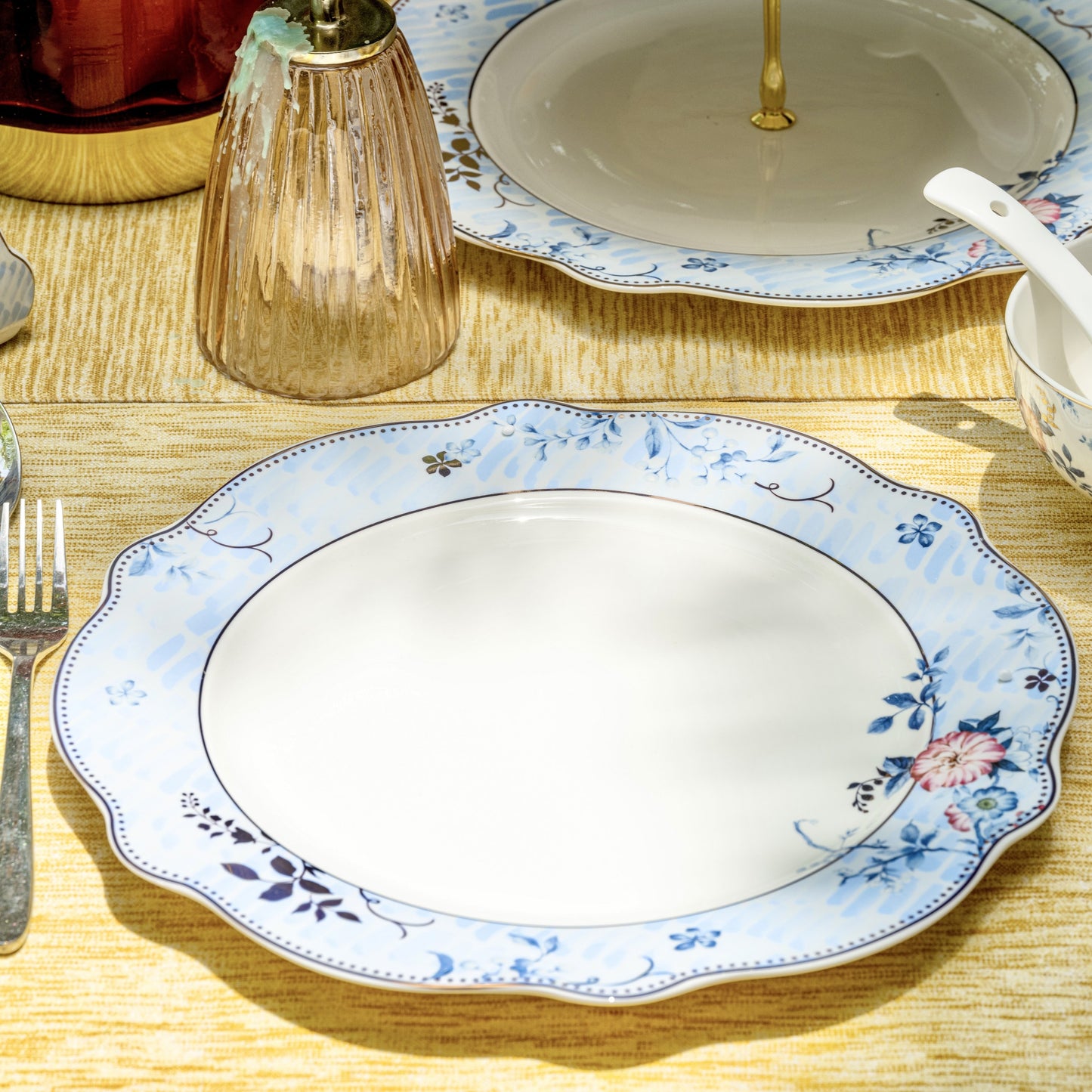 Spring Meadows 10.5" Dinner Plates (Set of 6) - Vigneto