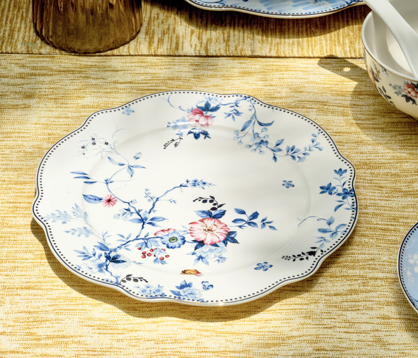 Spring Meadows 36 Pcs Dinner Set - Vigneto