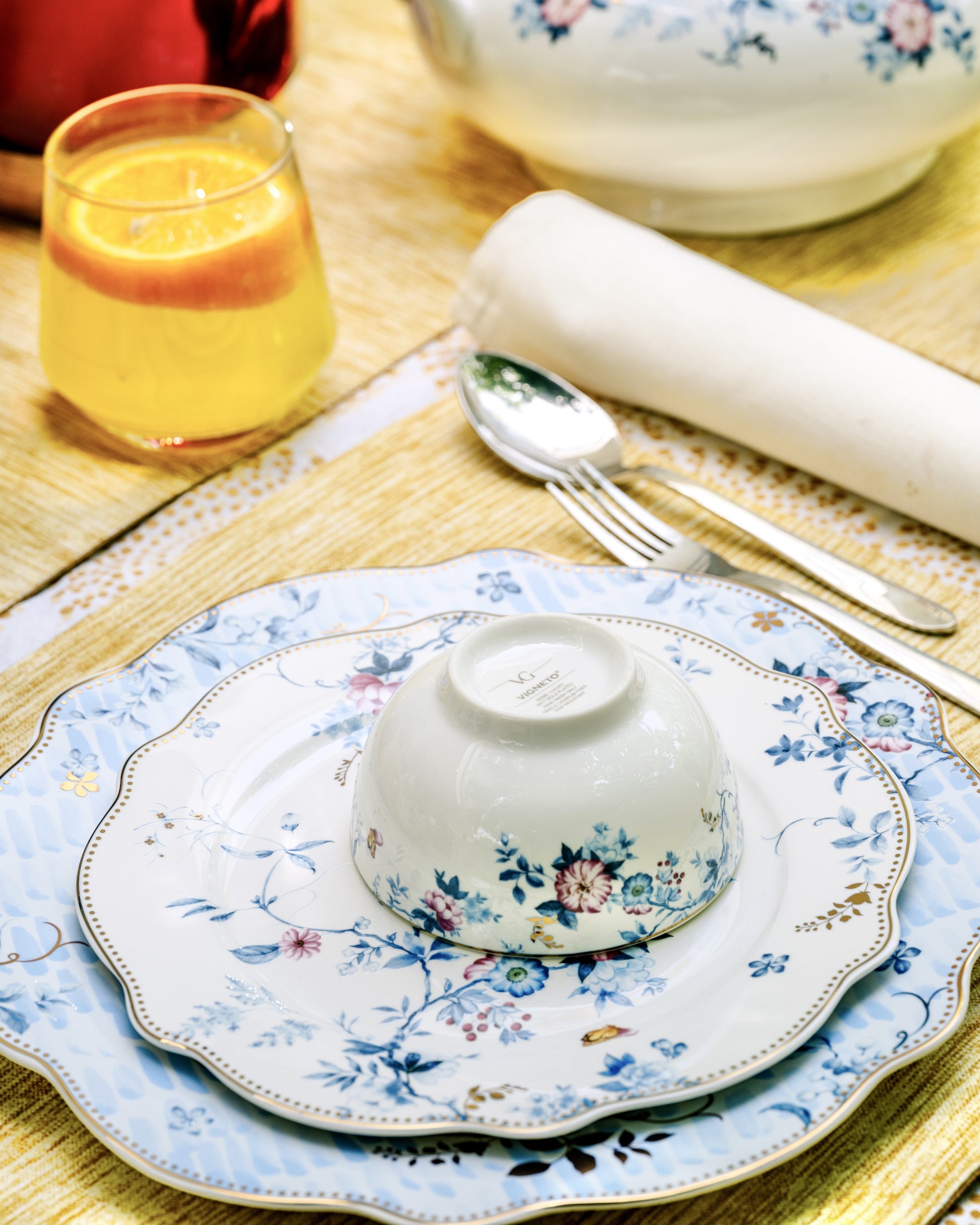 Spring Meadows 18 Pcs Dinner Set - Vigneto