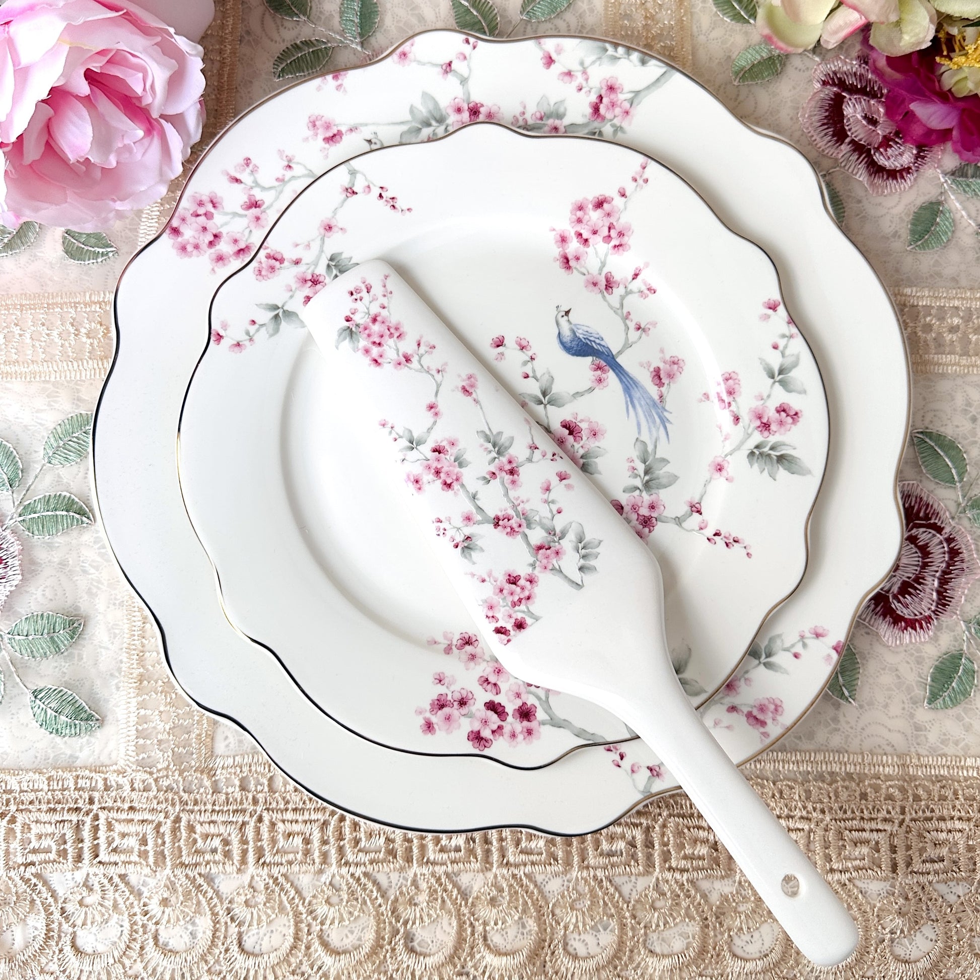 Orchid Bliss 8 Pcs Snack Set (1 Serving Plate, 6 Quarter Plates, 1 Server) - Vigneto