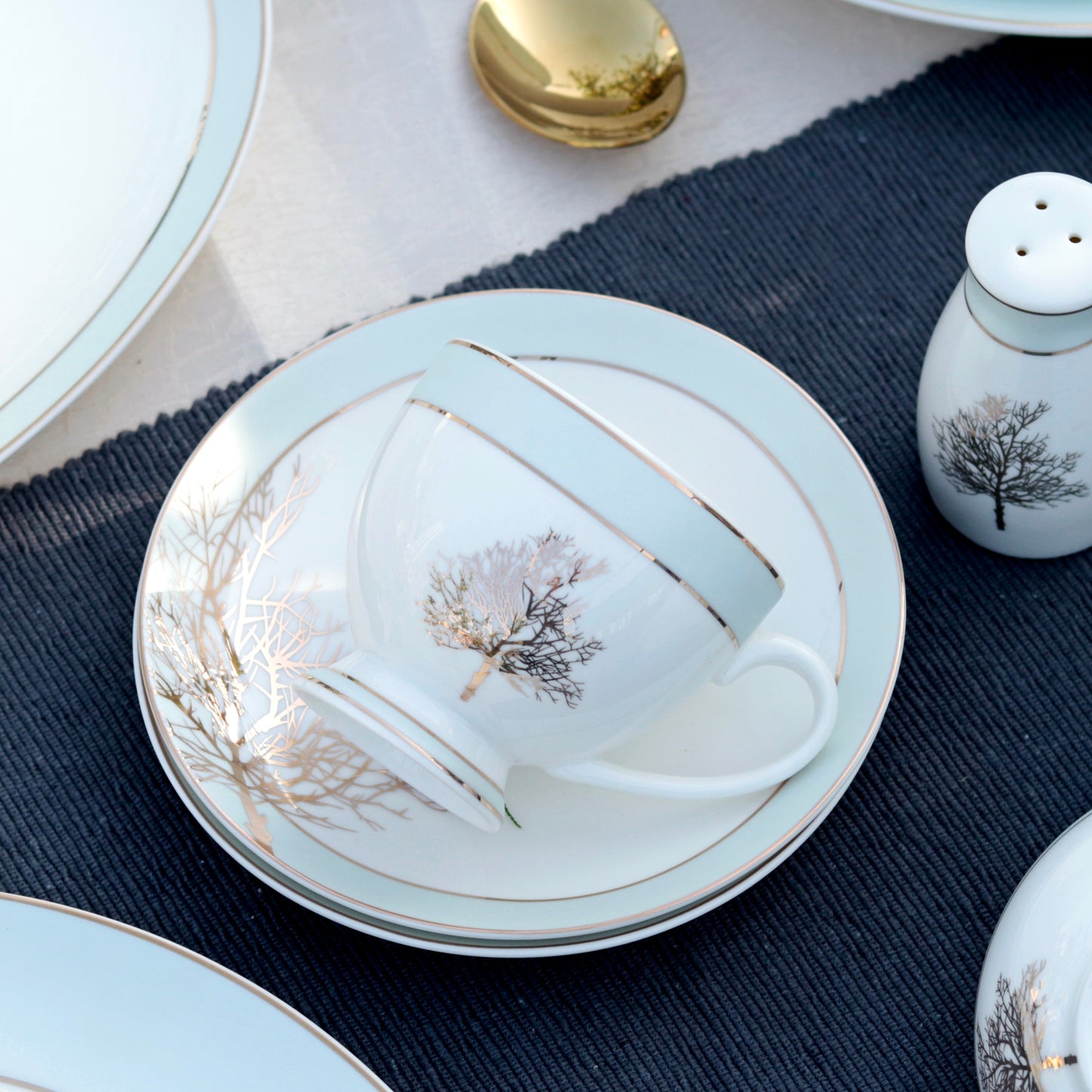 Celestial Blue 15 Pcs Tea Set - Vigneto