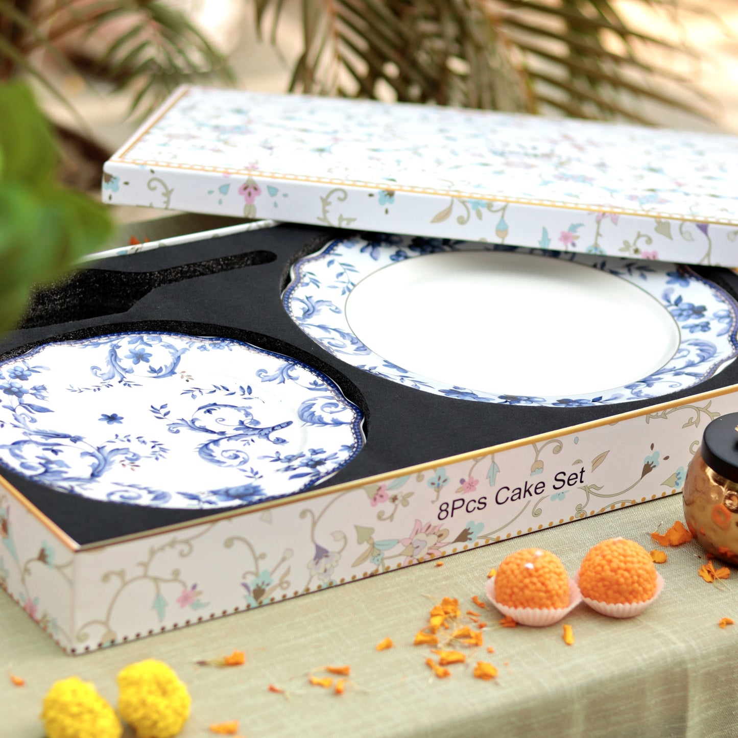 Midnight Blue 8 Pcs Snack Set (1 Serving Plate, 6 Quarter Plates, 1 Server) - Vigneto