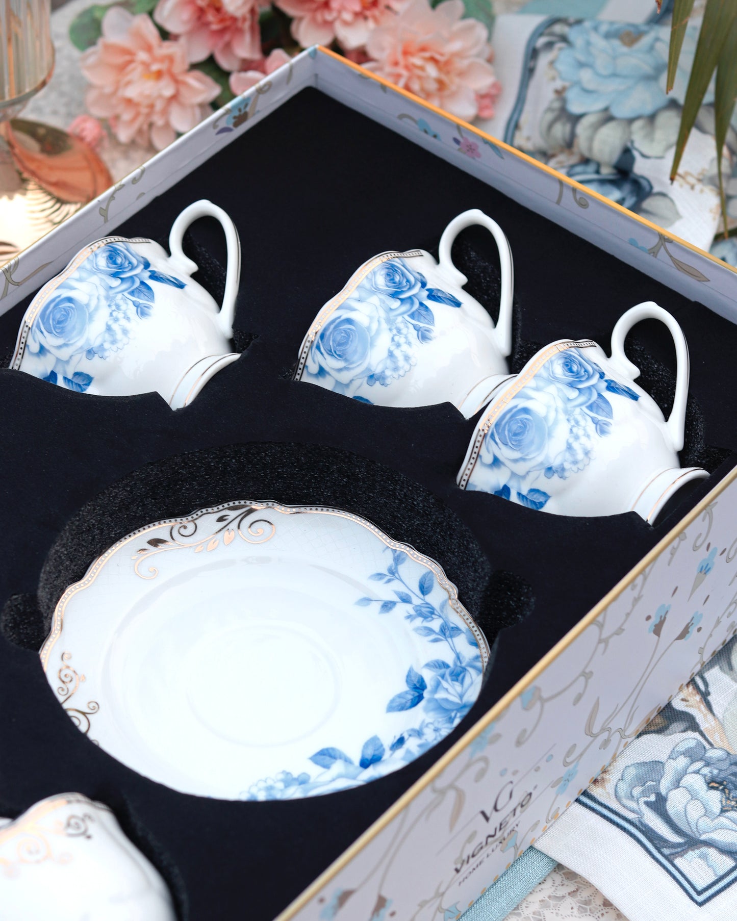 Azure Gold Cup and Saucer Set (Vintage Collection, 6 Cups and 6 Saucers)