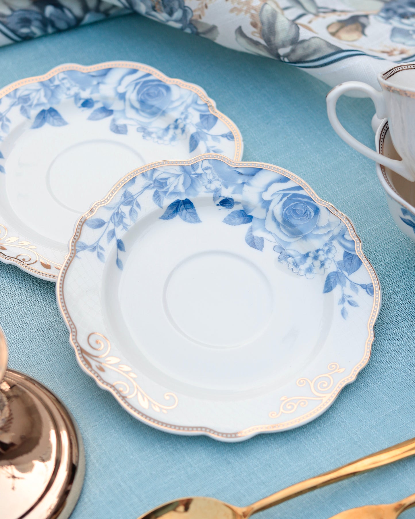 Azure Gold Cup and Saucer Set (Vintage Collection, 6 Cups and 6 Saucers)
