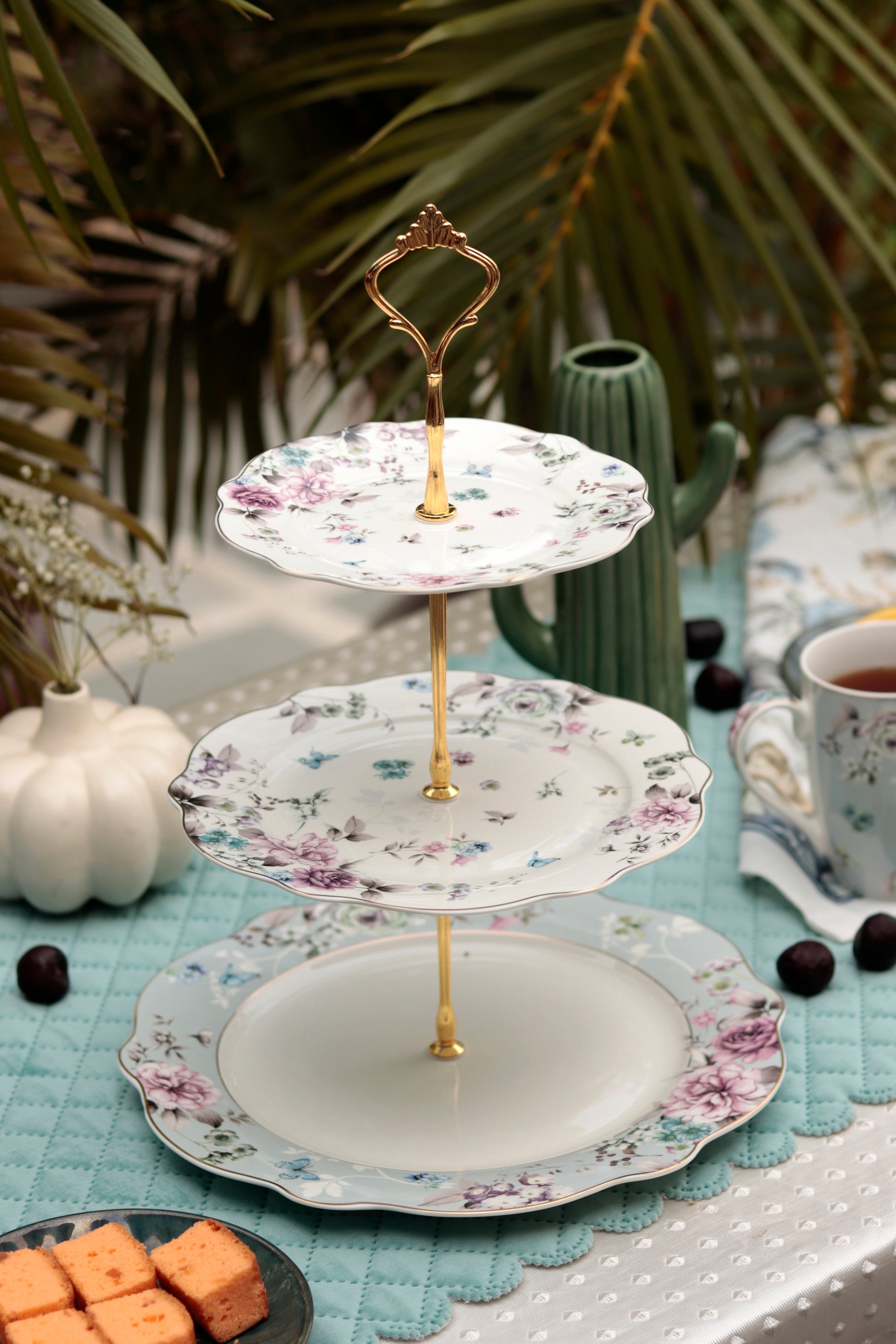 Peony Paradise Three Tier Dessert Stand - Vigneto