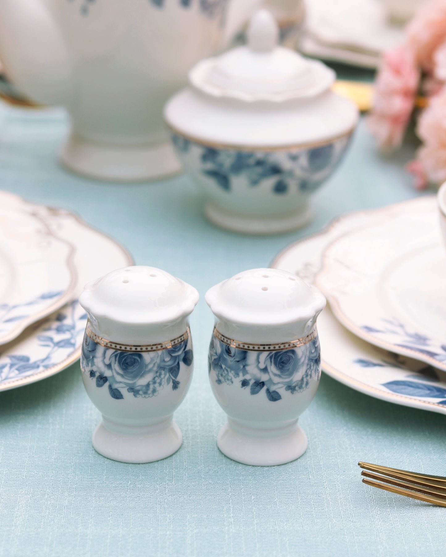 Azure Gold 36 Pcs Dinner Set - Vigneto