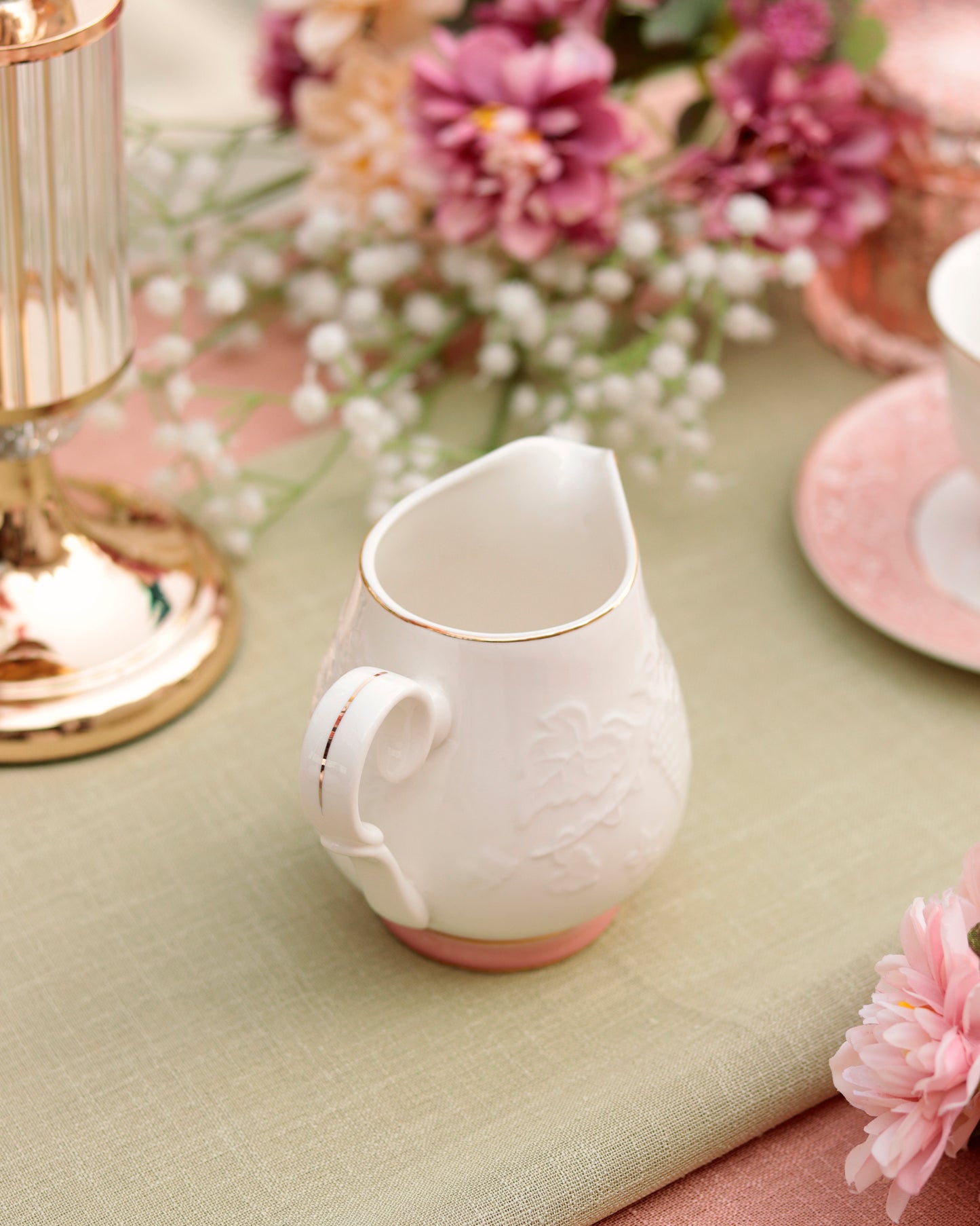 Pink Sapphire 15 Pcs Tea Set - Vigneto