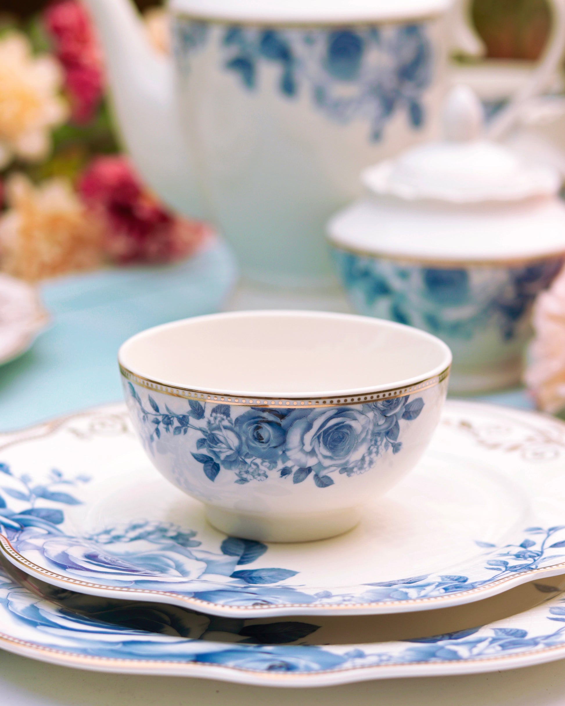 Azure Gold 51 Pcs Dinner Set - Vigneto