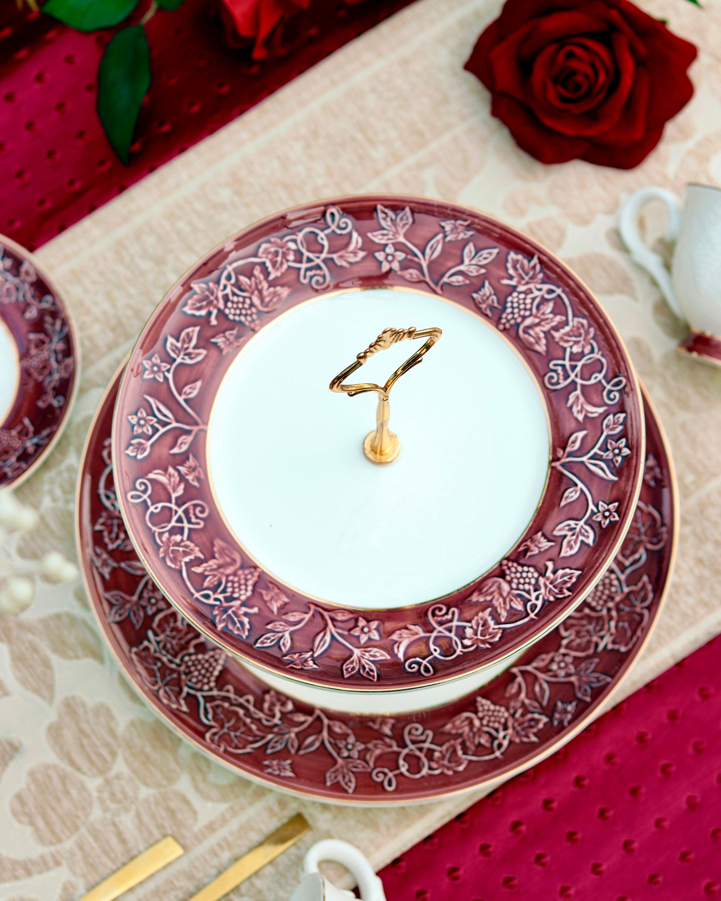 Ruby Red Two Tier Dessert Stand - Vigneto
