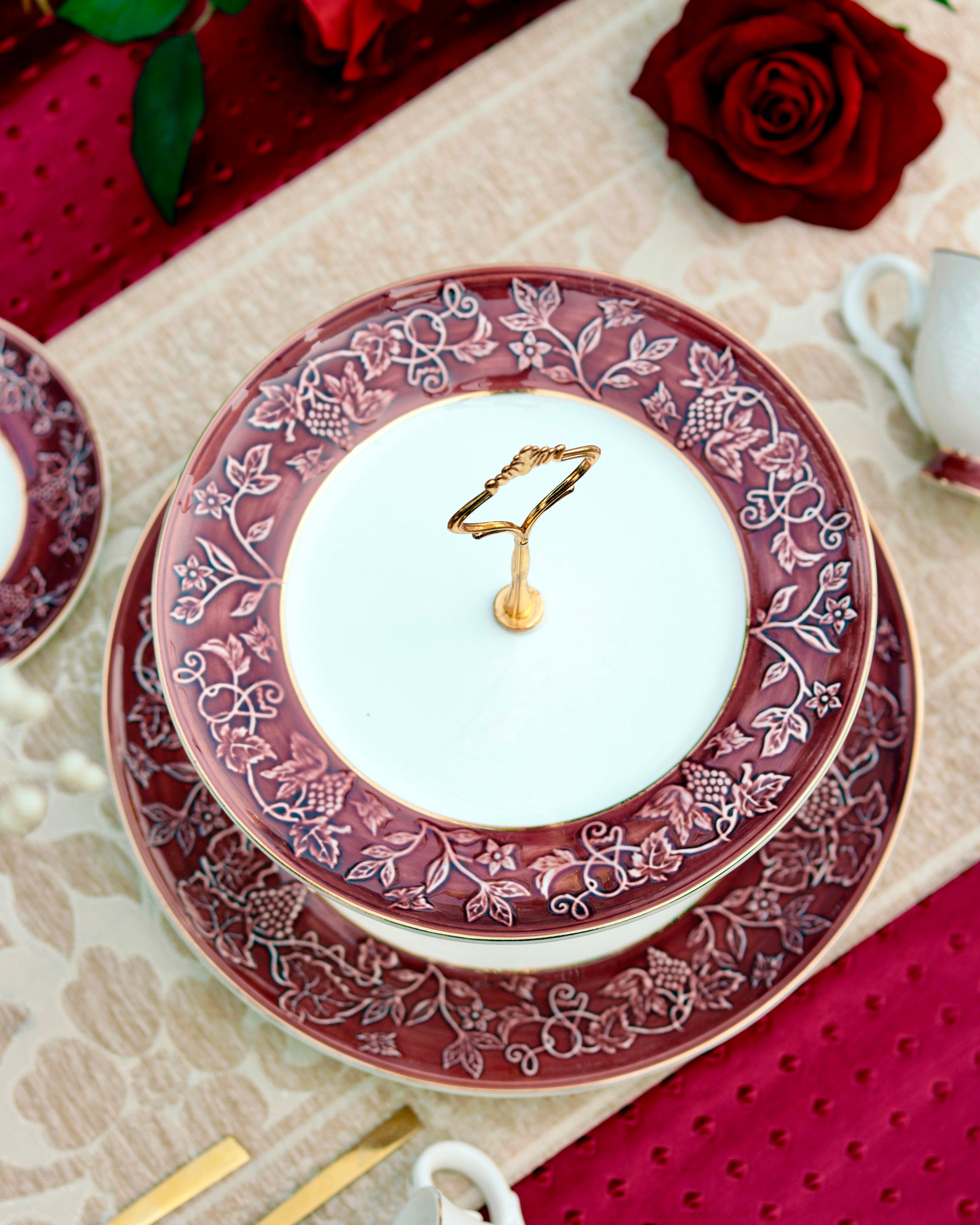 Ruby Red Two Tier Dessert Stand - Vigneto