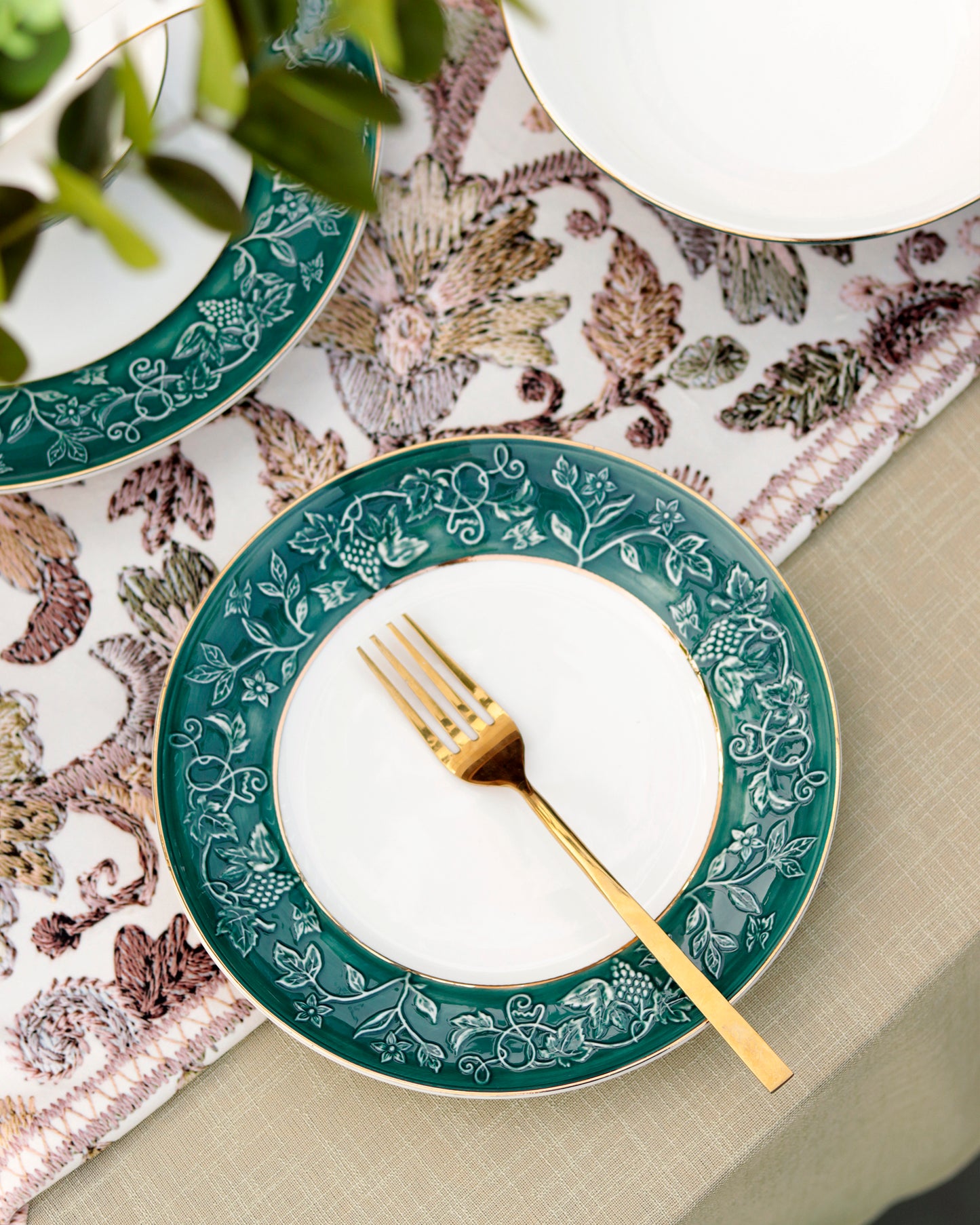 Emerald Green 33 Pcs Dinner Set - Vigneto