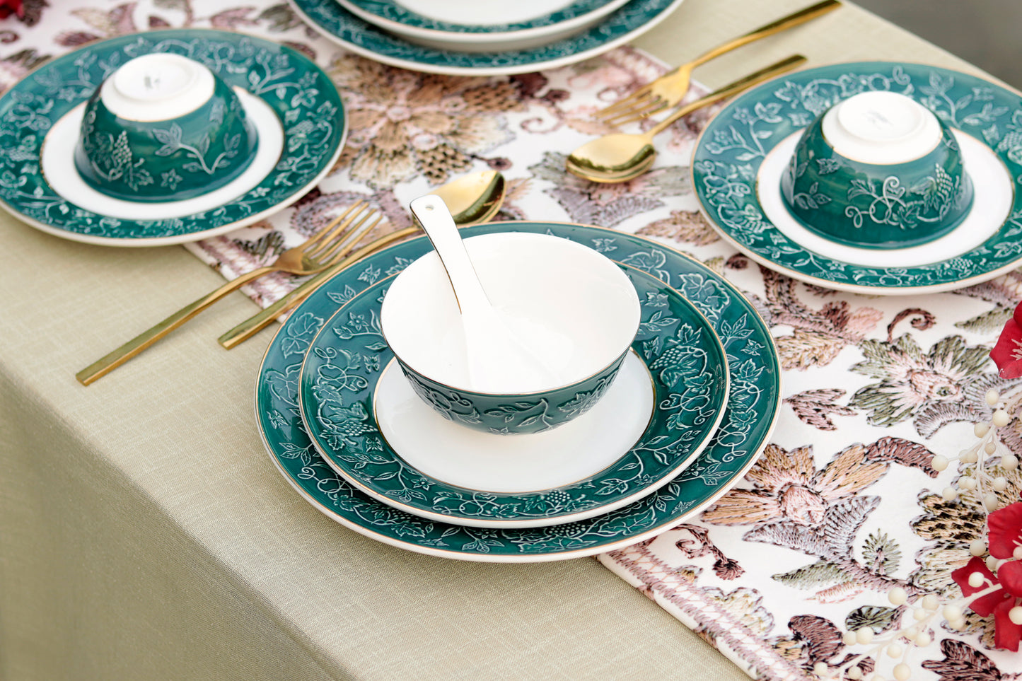 Emerald Green 33 Pcs Dinner Set - Vigneto
