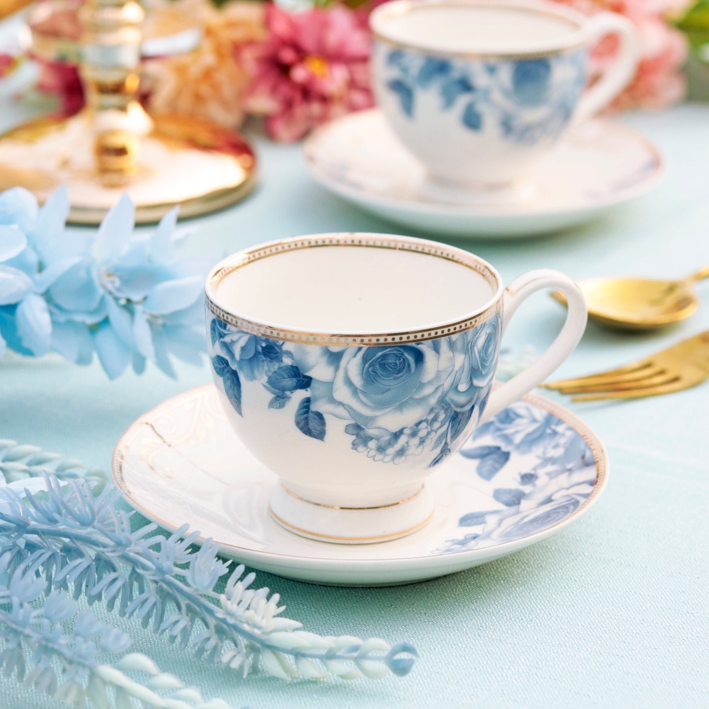 Azure Gold Cup and Saucer Set (6 Cups and 6 Saucers) - Vigneto