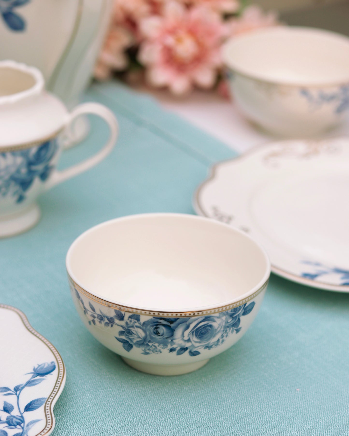 Azure Gold 18 Pcs Dinner Set