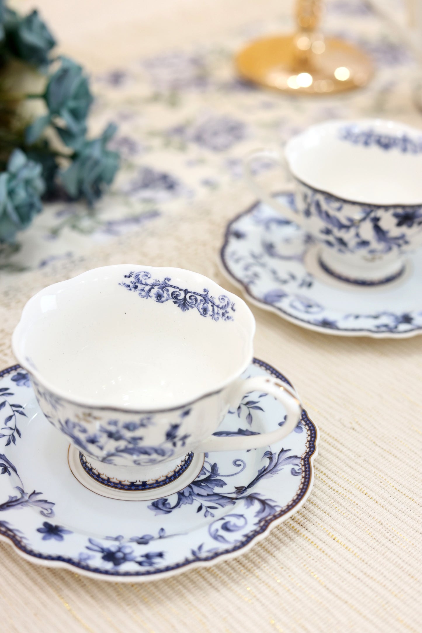 Midnight Blue Cup and Saucer Set (Vintage Collection, 6 Cups and 6 Saucers) - Vigneto