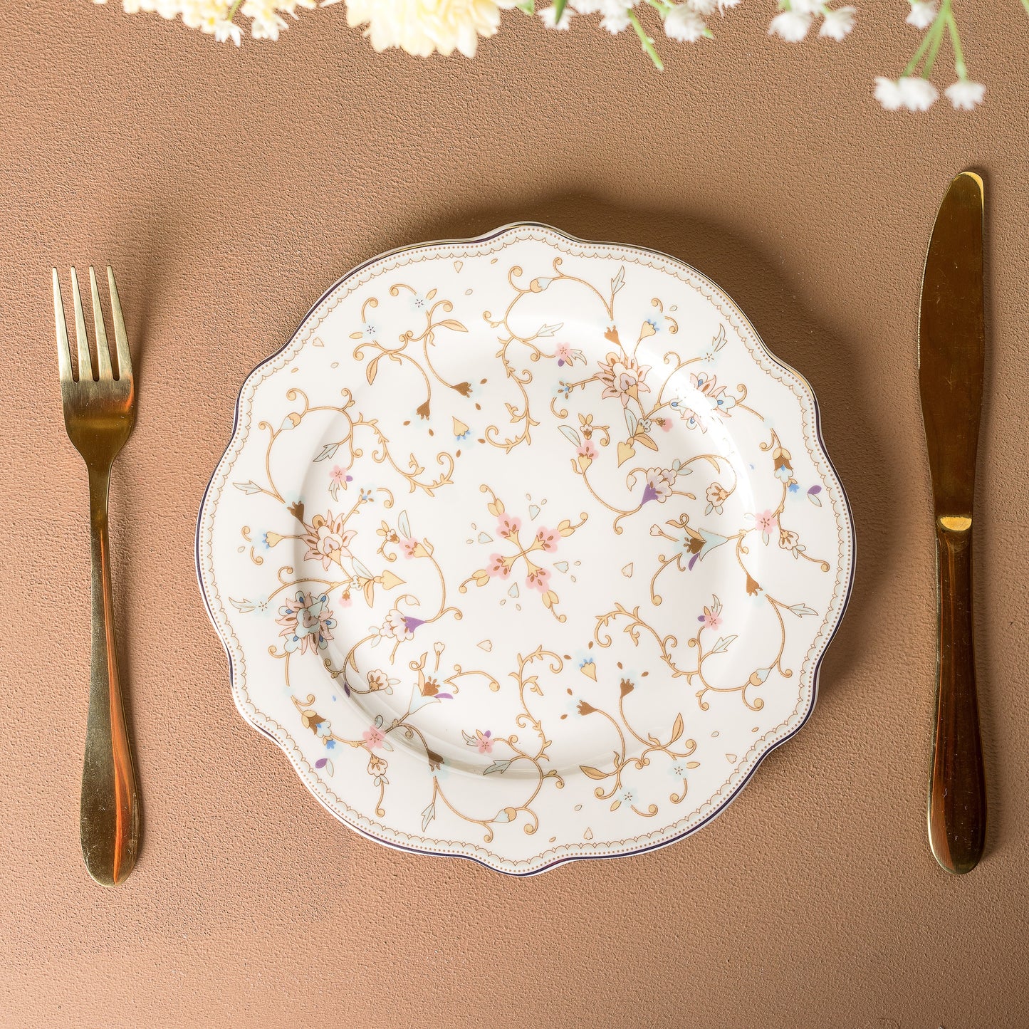 White Pattern 8" Quarter Plates (Set of 6)