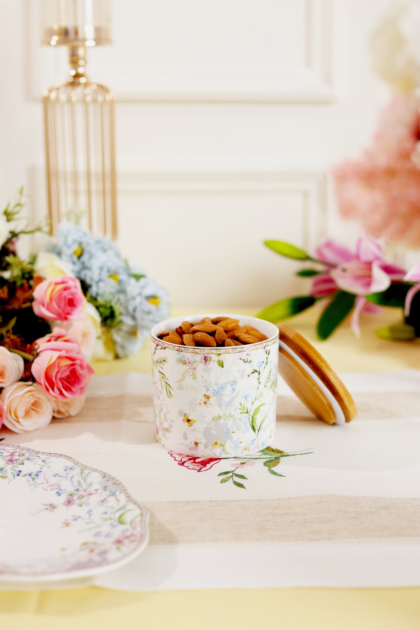Flower Bed Canister (1 Pc)