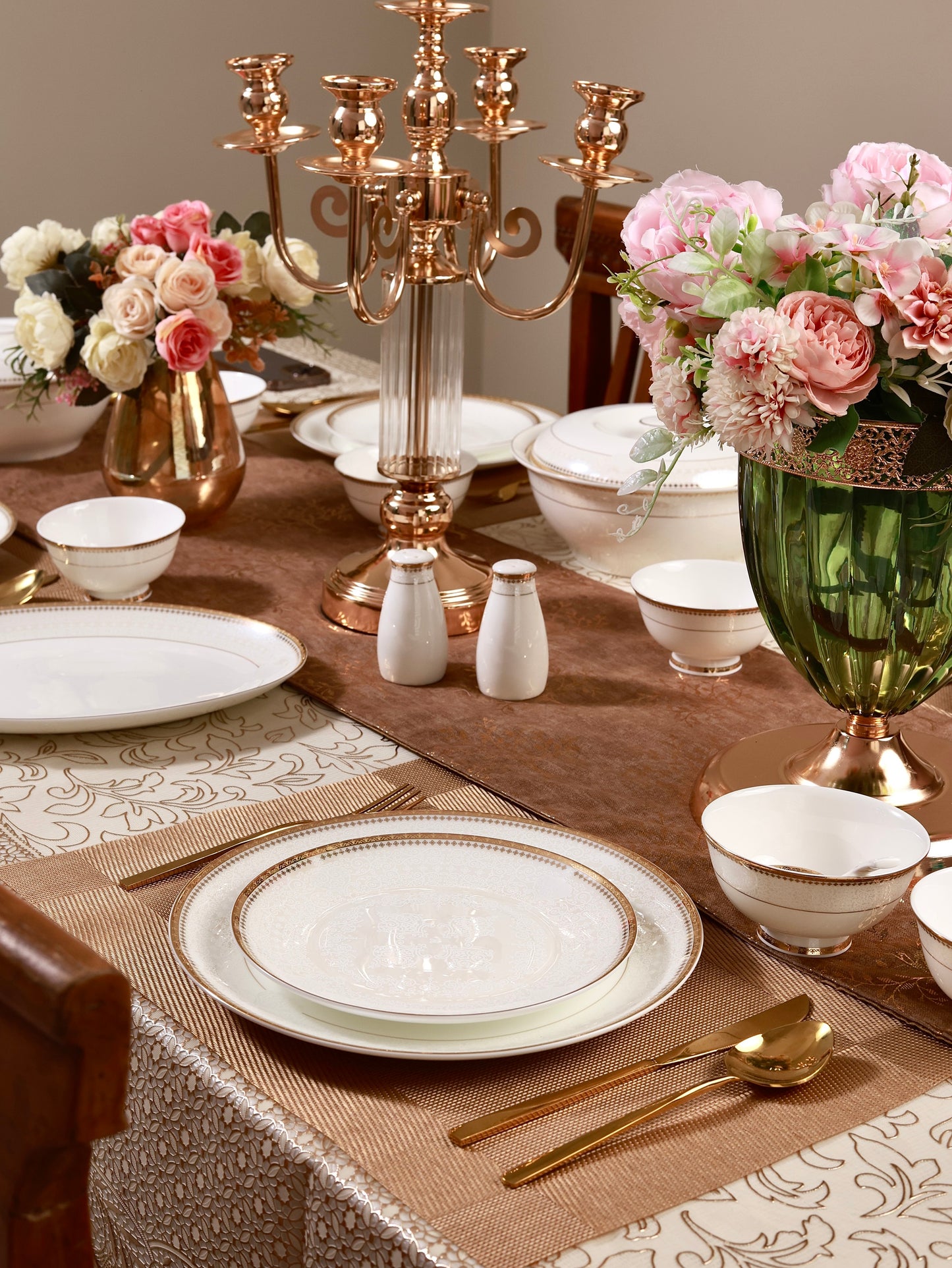 Persian Ivory 38 Pcs Dinner Set - Vigneto