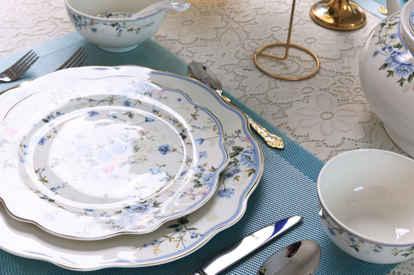 Yorkshire Bloom 59 Pcs Dinner Set - Vigneto