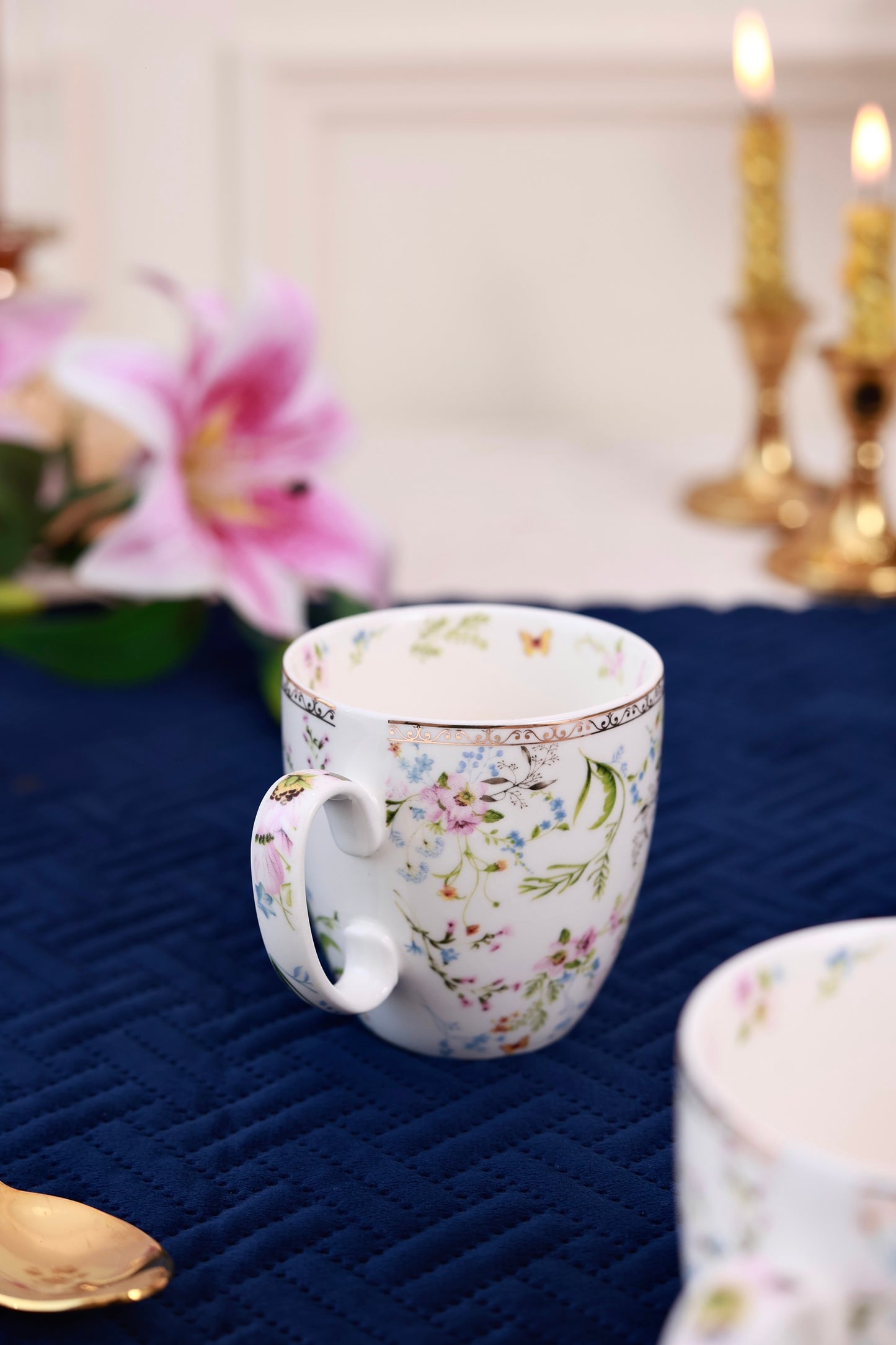 Flower Bed Mug Set (Capacity 200 ML, Set of 6) - Vigneto