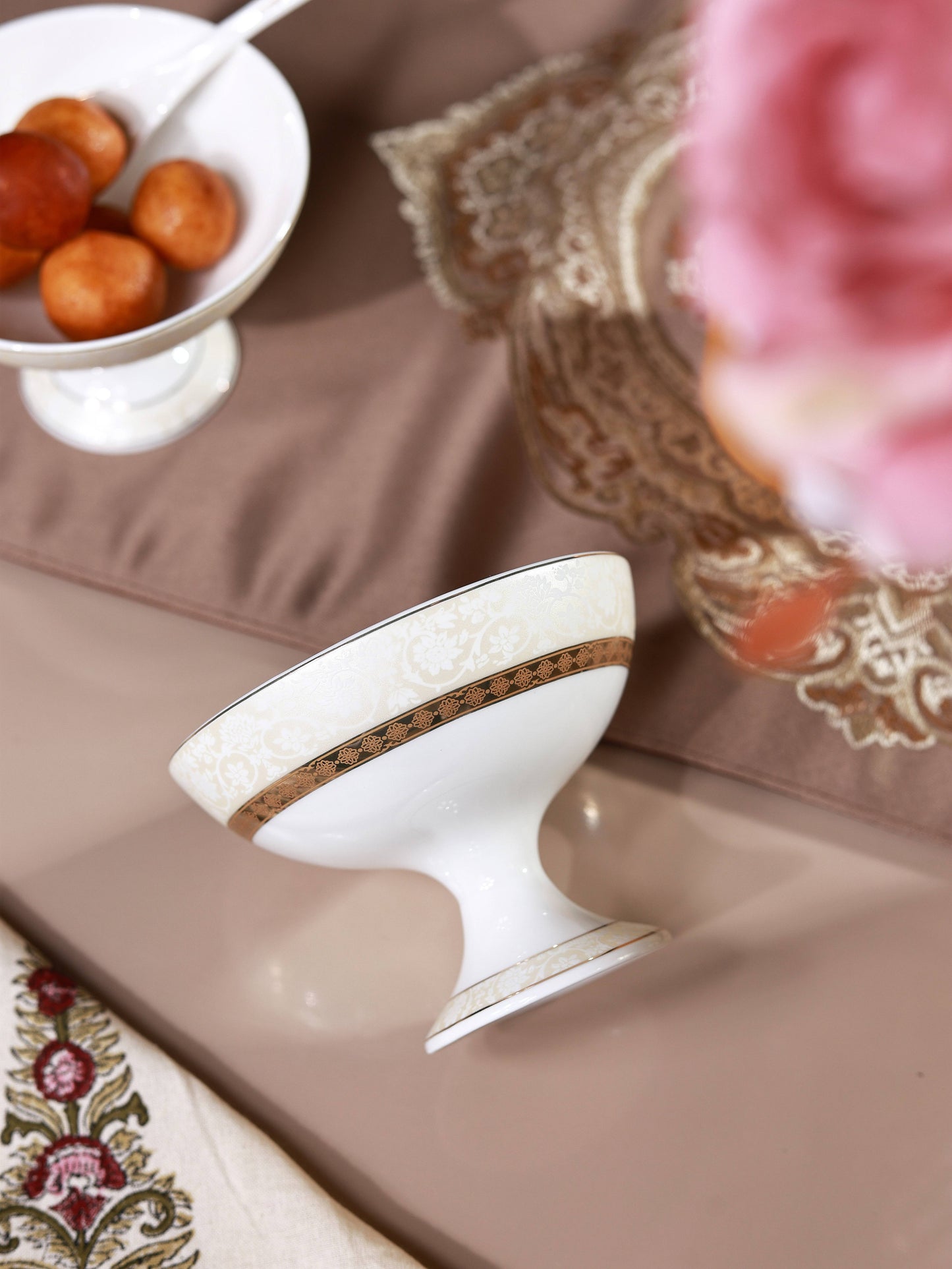 Opaline Gold Dessert Cups (Set of 6)