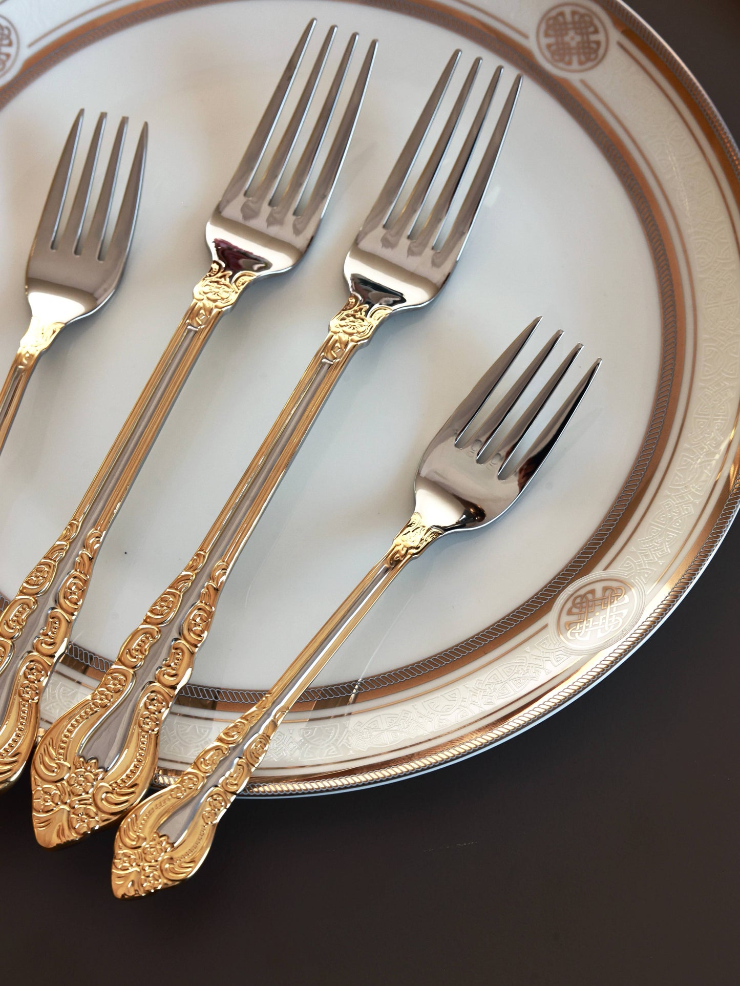 Royal Crest 65 Pcs Cutlery Set (Palace Collection, 24K Gold Plated)