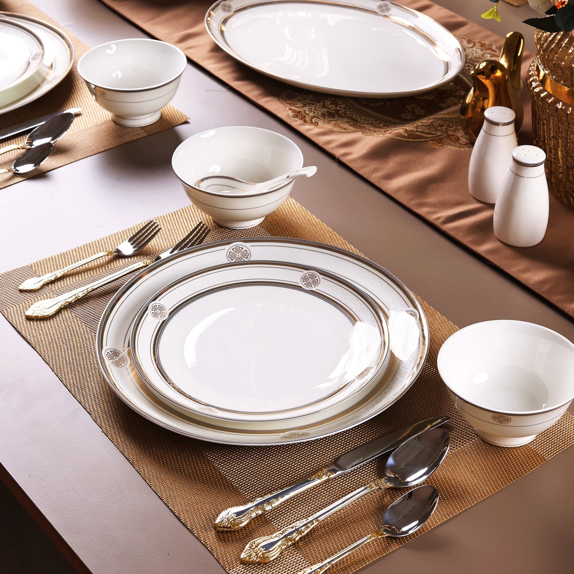 Royal Emblem 44 Pcs Dinner Set - Main Image