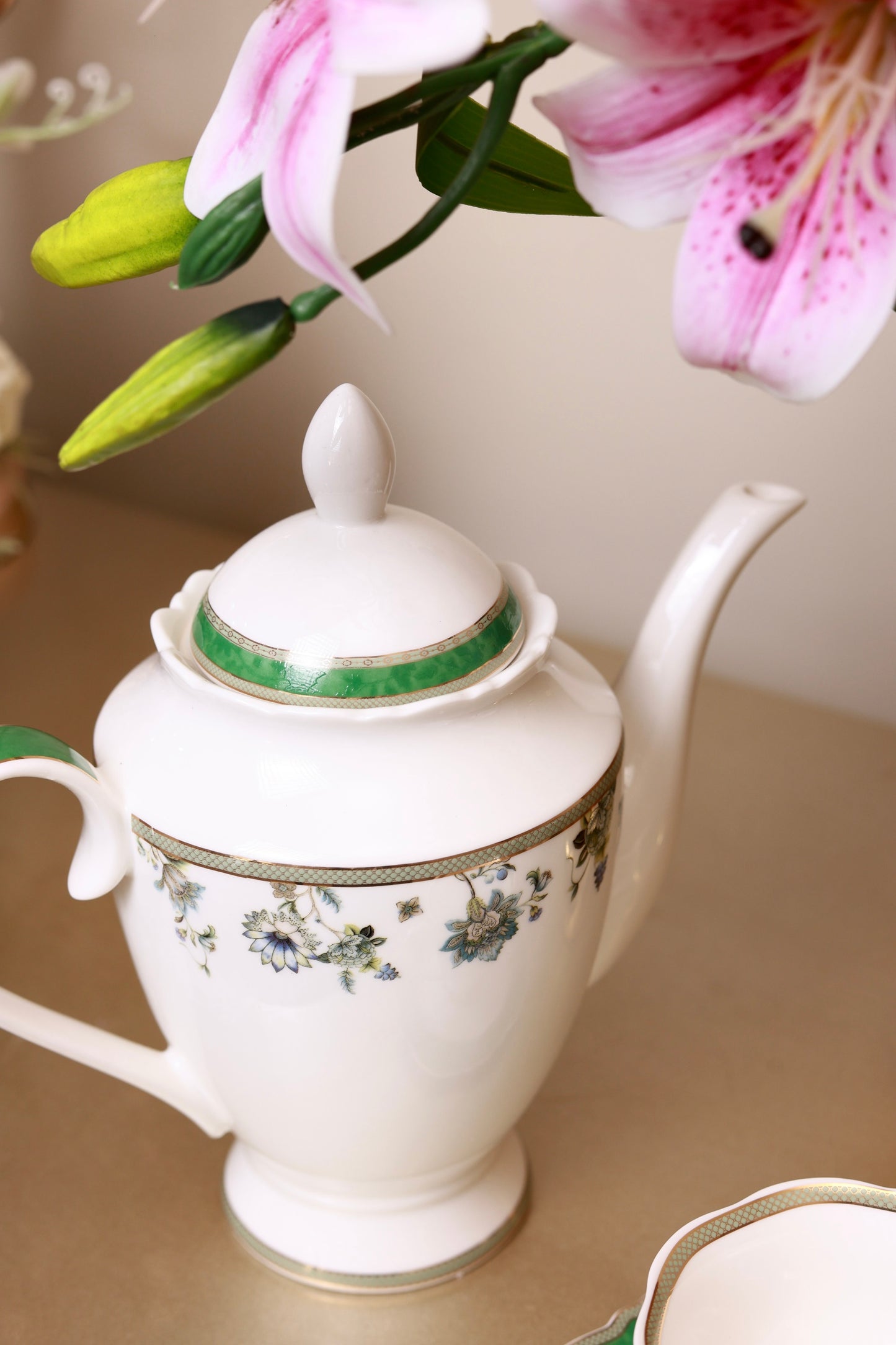 Tudor Green 15 Pcs Tea Set (Vintage Collection)