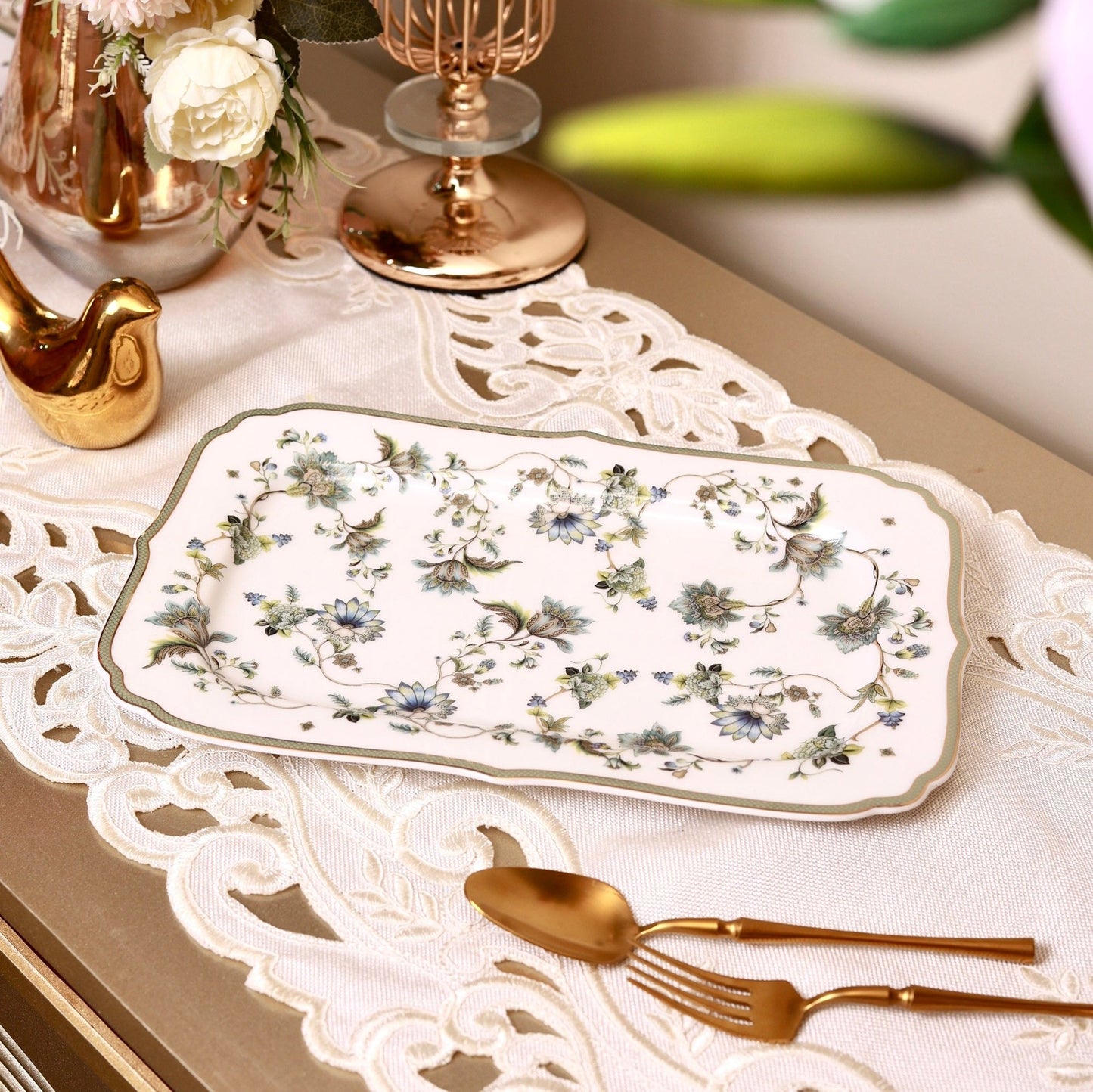 Tudor Green Snack Platter (Set of 2)