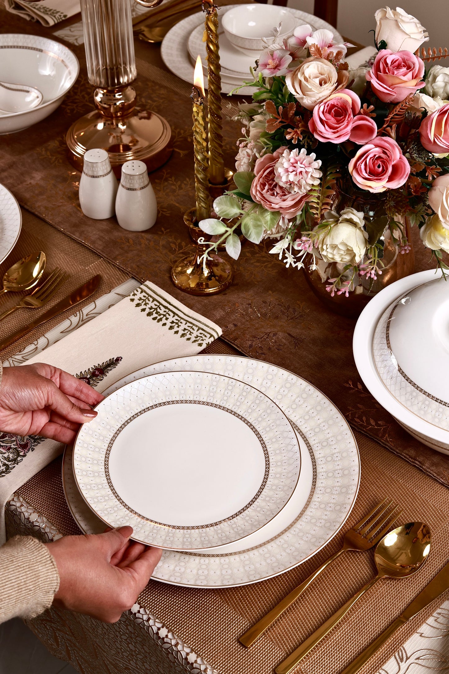 Windsor Gold 52 Pcs Dinner Set