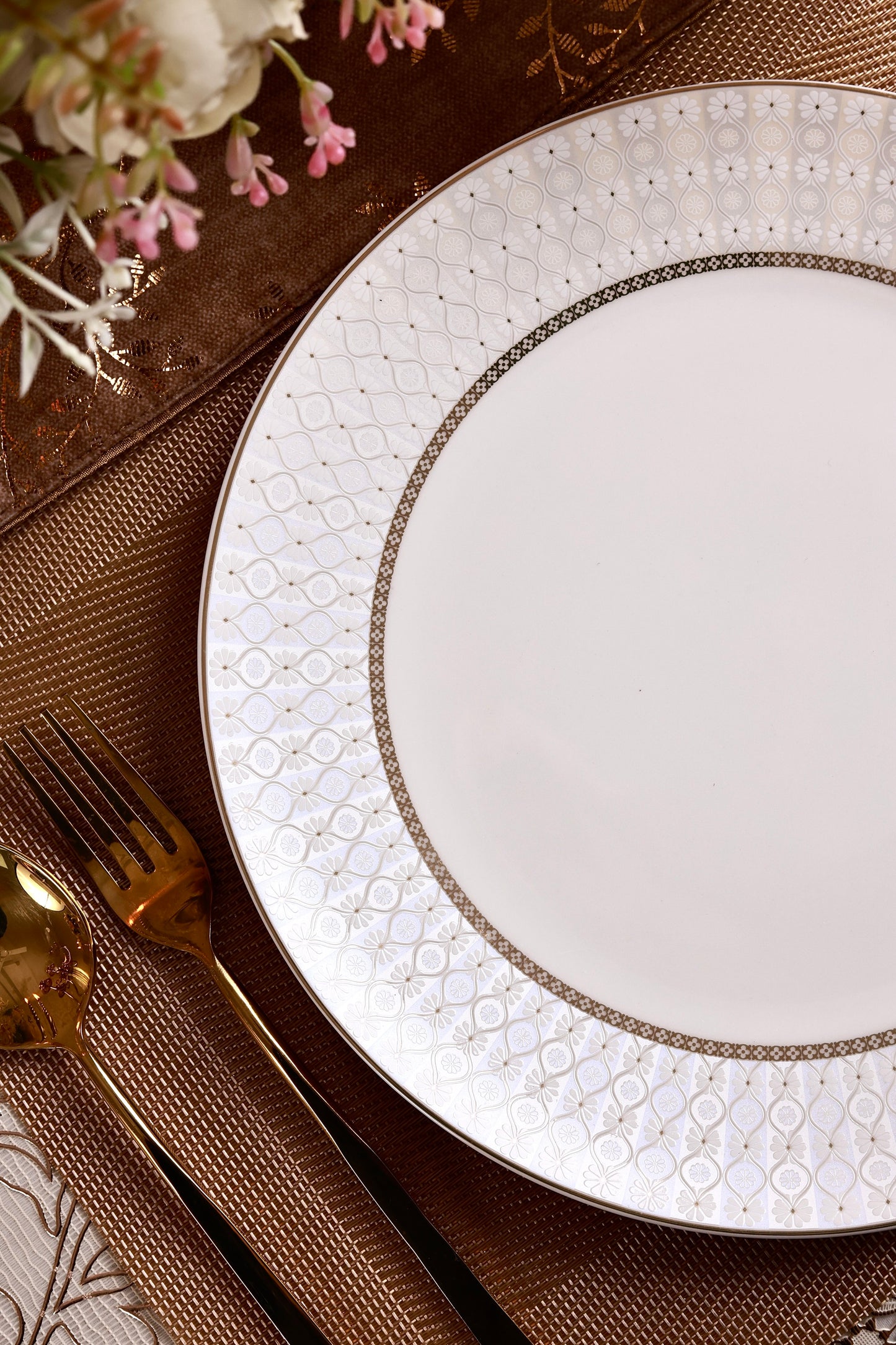 Windsor Gold 52 Pcs Dinner Set