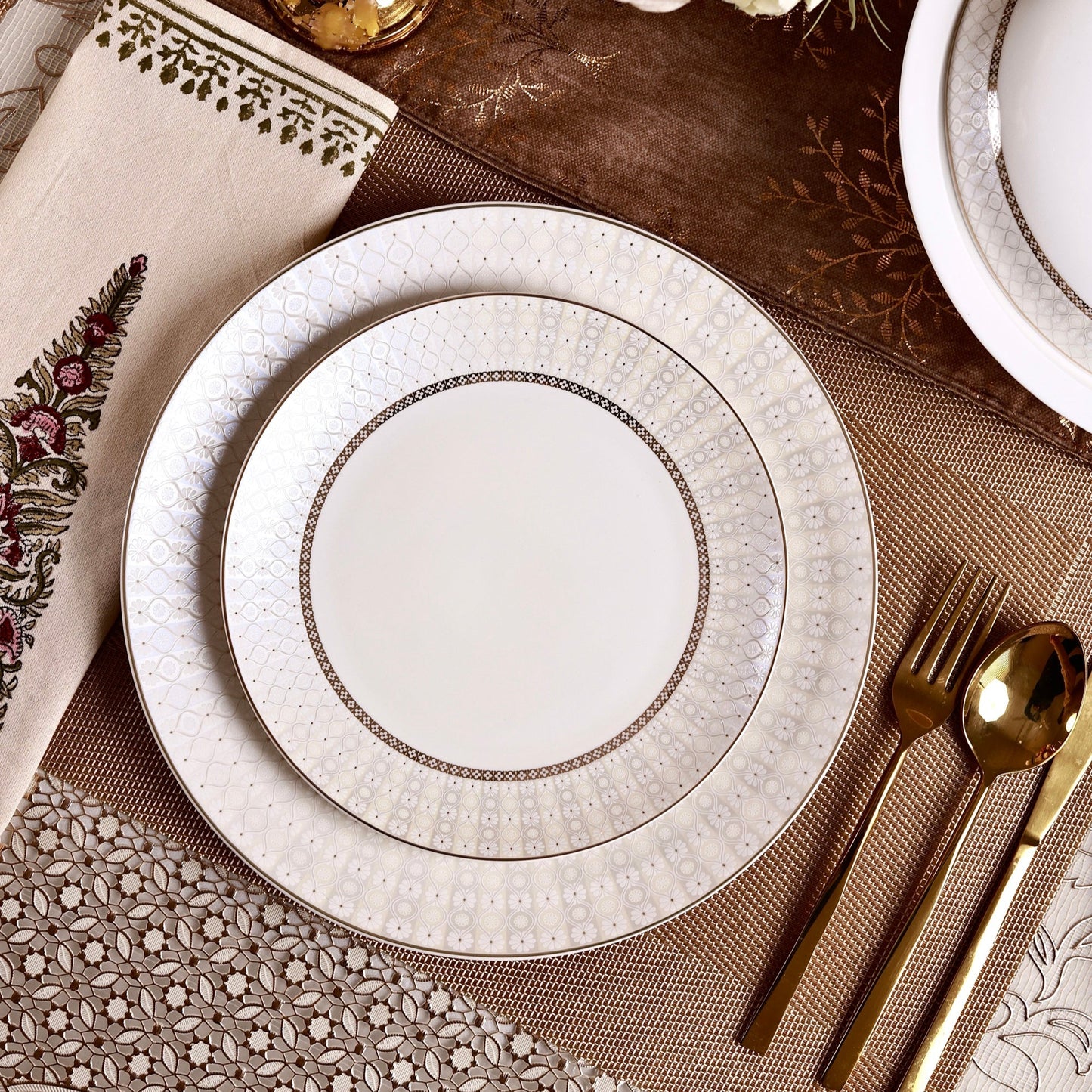 Windsor Gold 52 Pcs Dinner Set