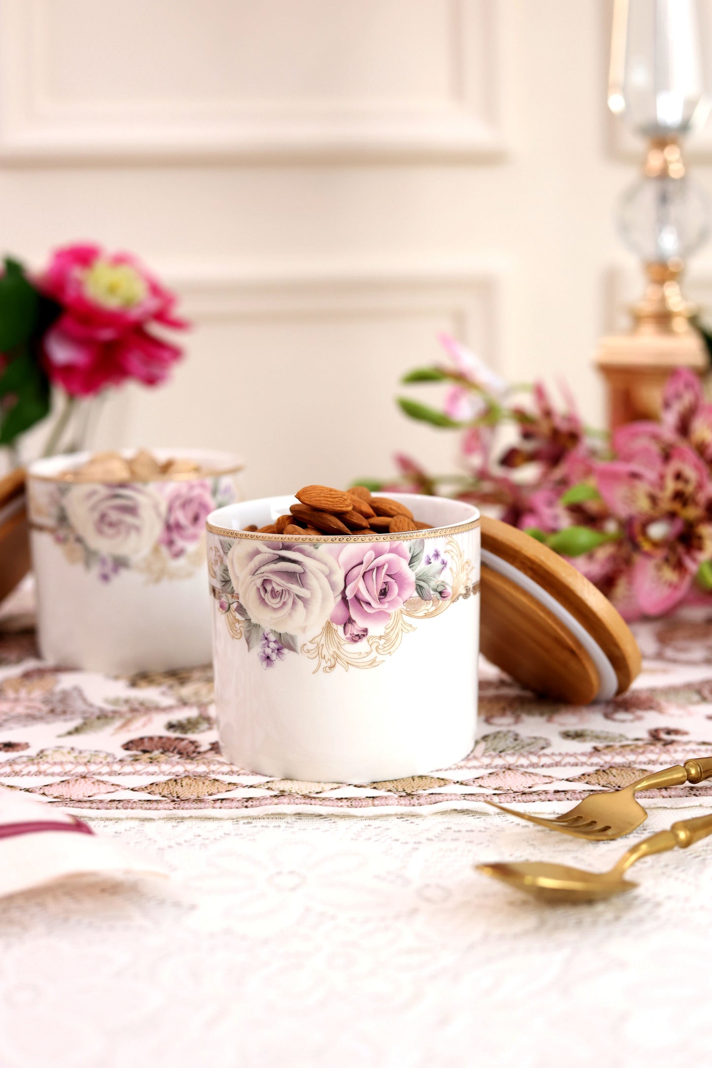 Gold Roses Canister (1 Pc)