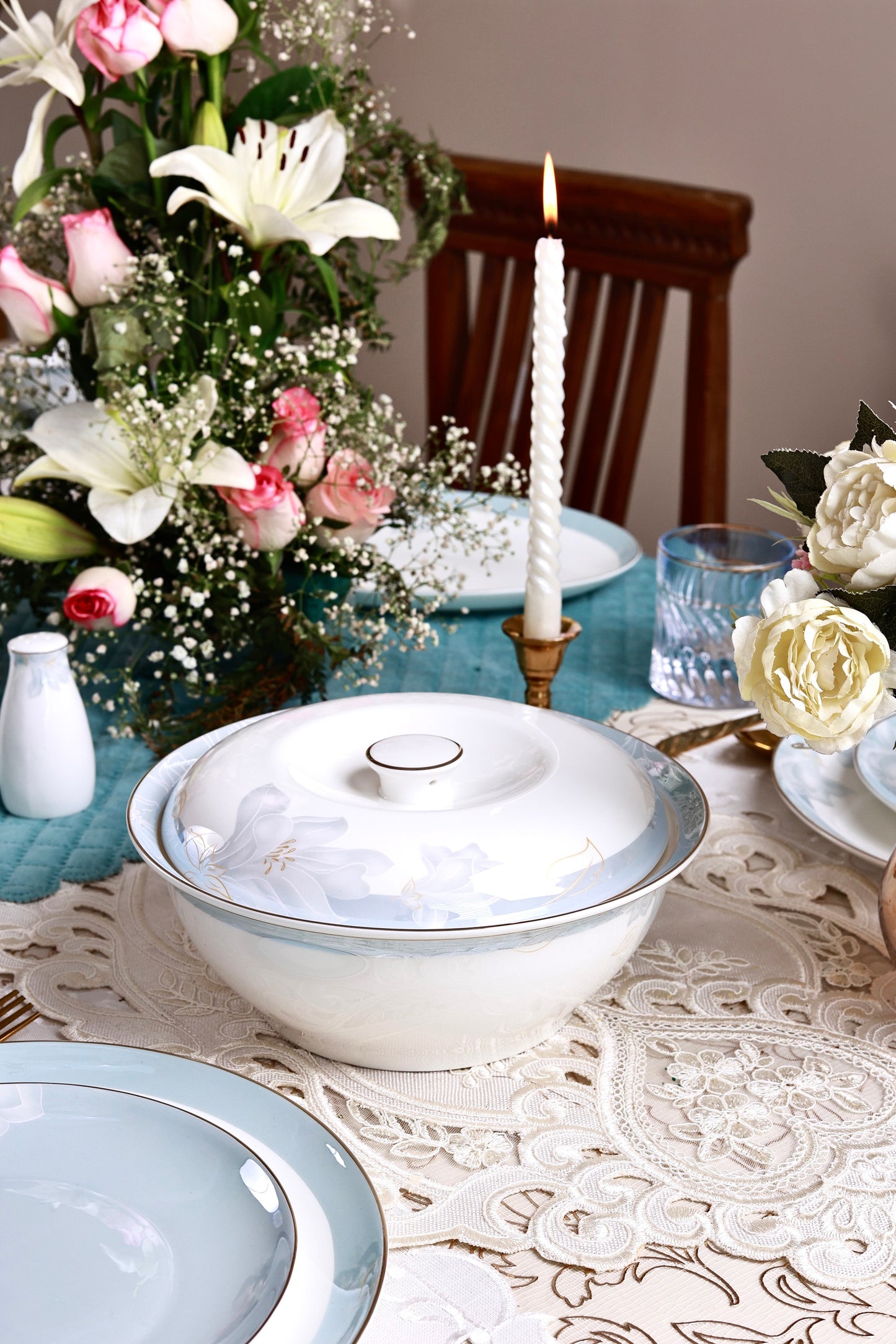 La Pacifique 52 Pcs Dinner Set