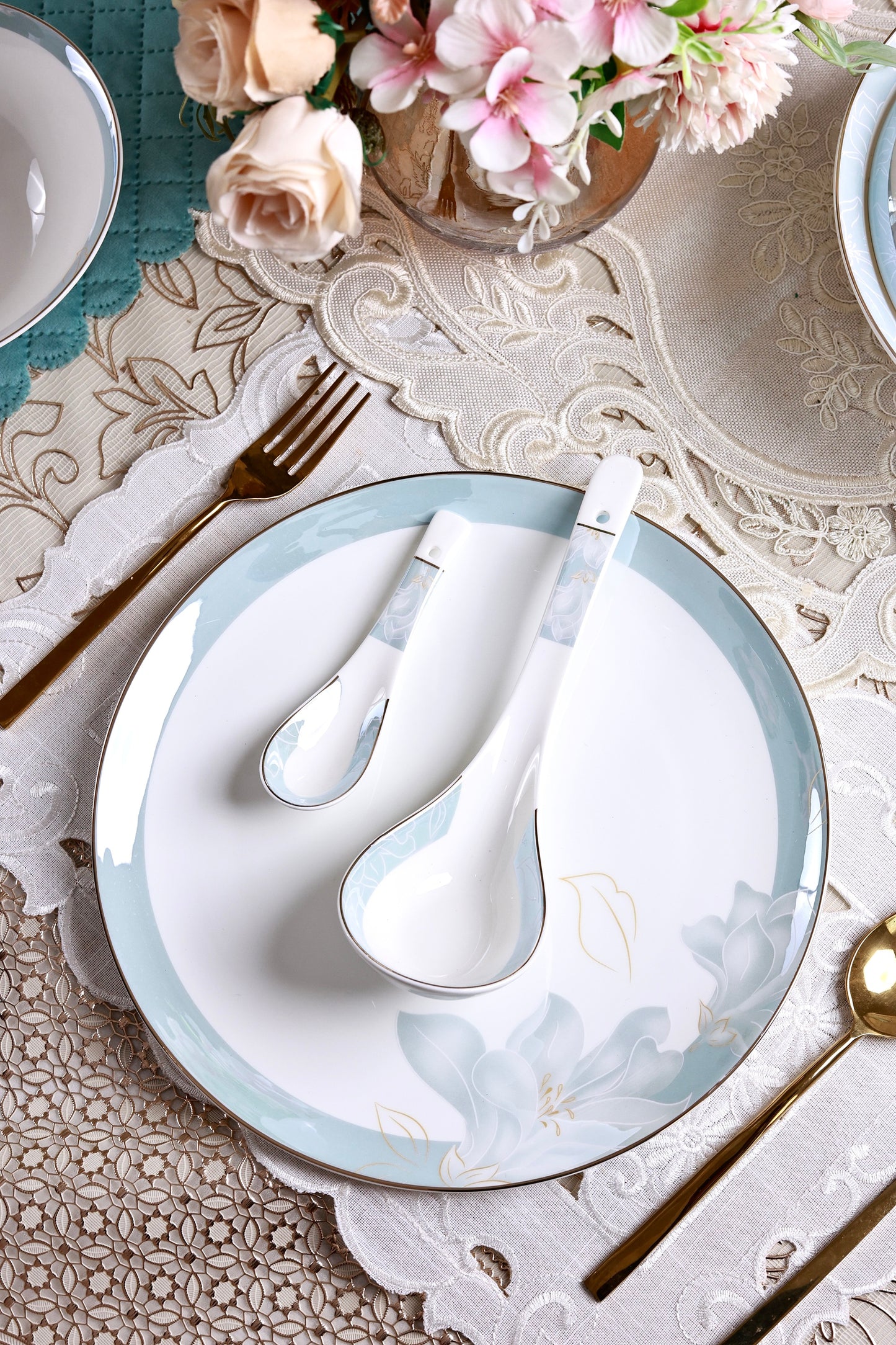 La Pacifique 52 Pcs Dinner Set