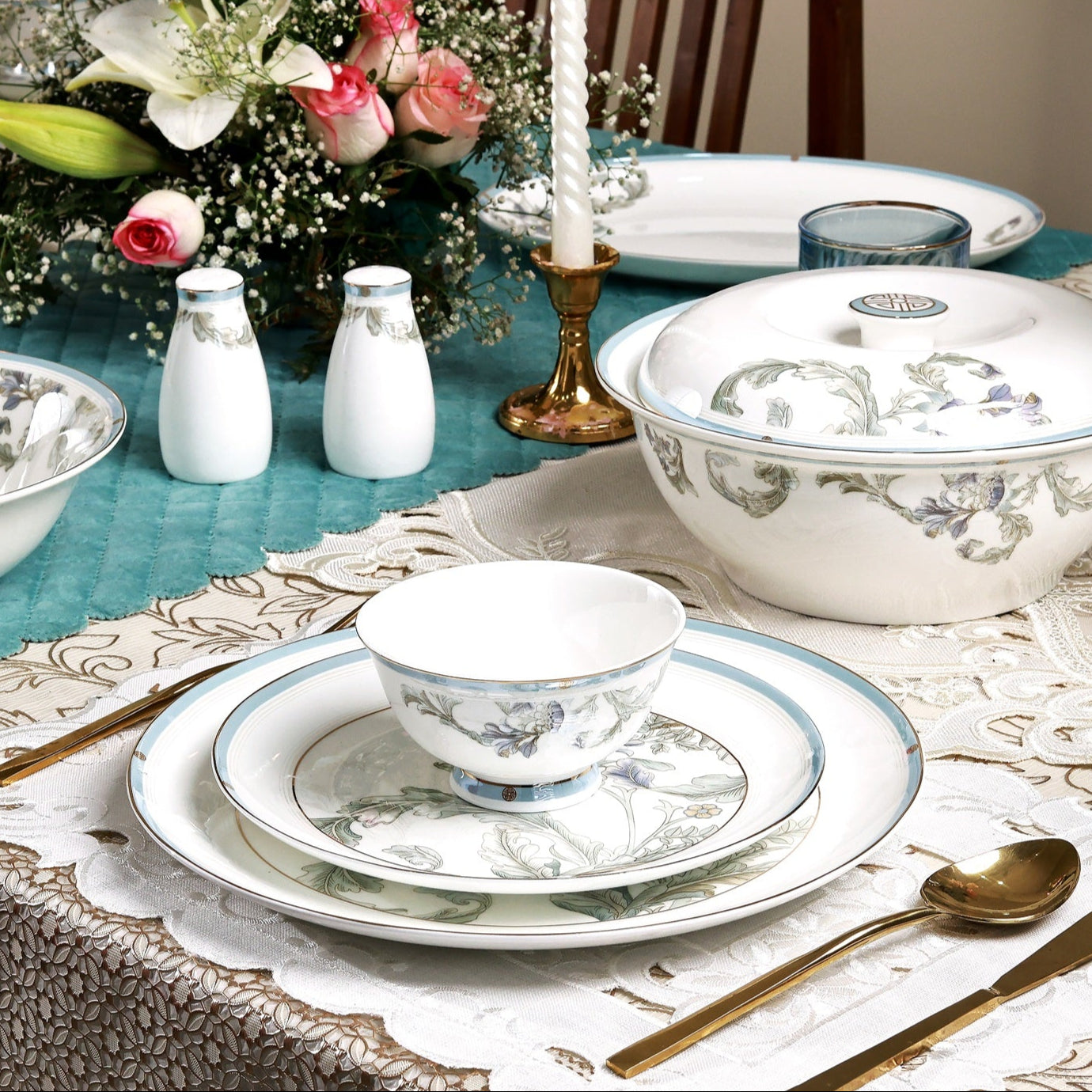 Oriental Blume 52 Pcs Dinner Set