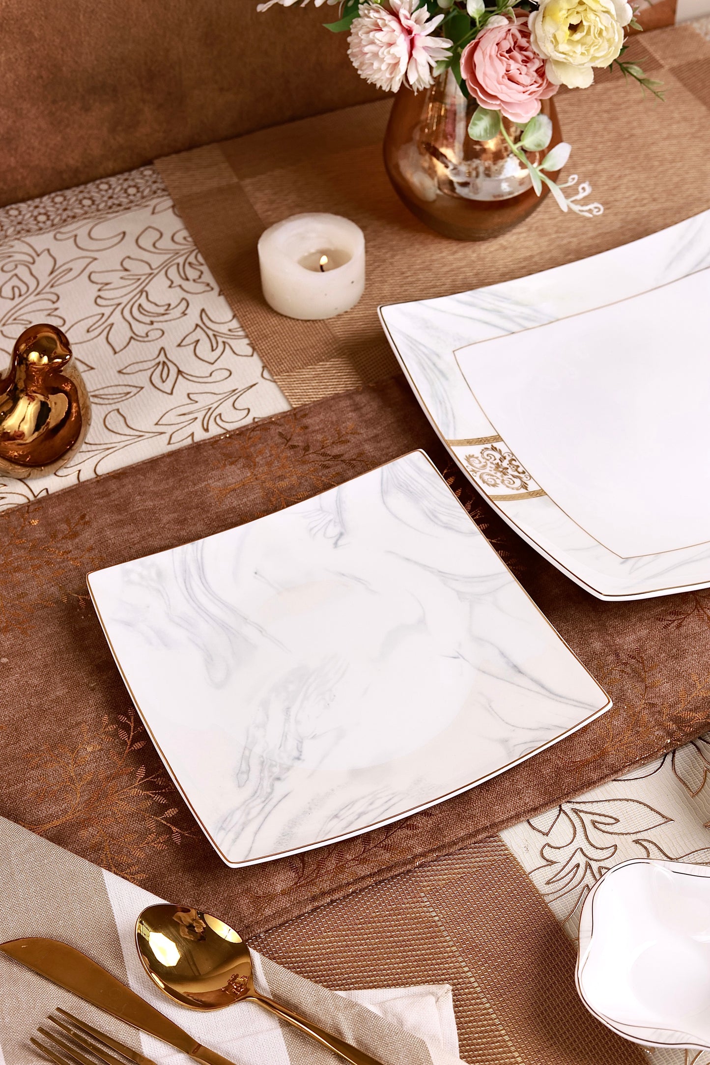 Regency Gold 10 Pcs Snack Set (2 Serving Plates, 6 Quarter Plates, 2 Dip Bowls)