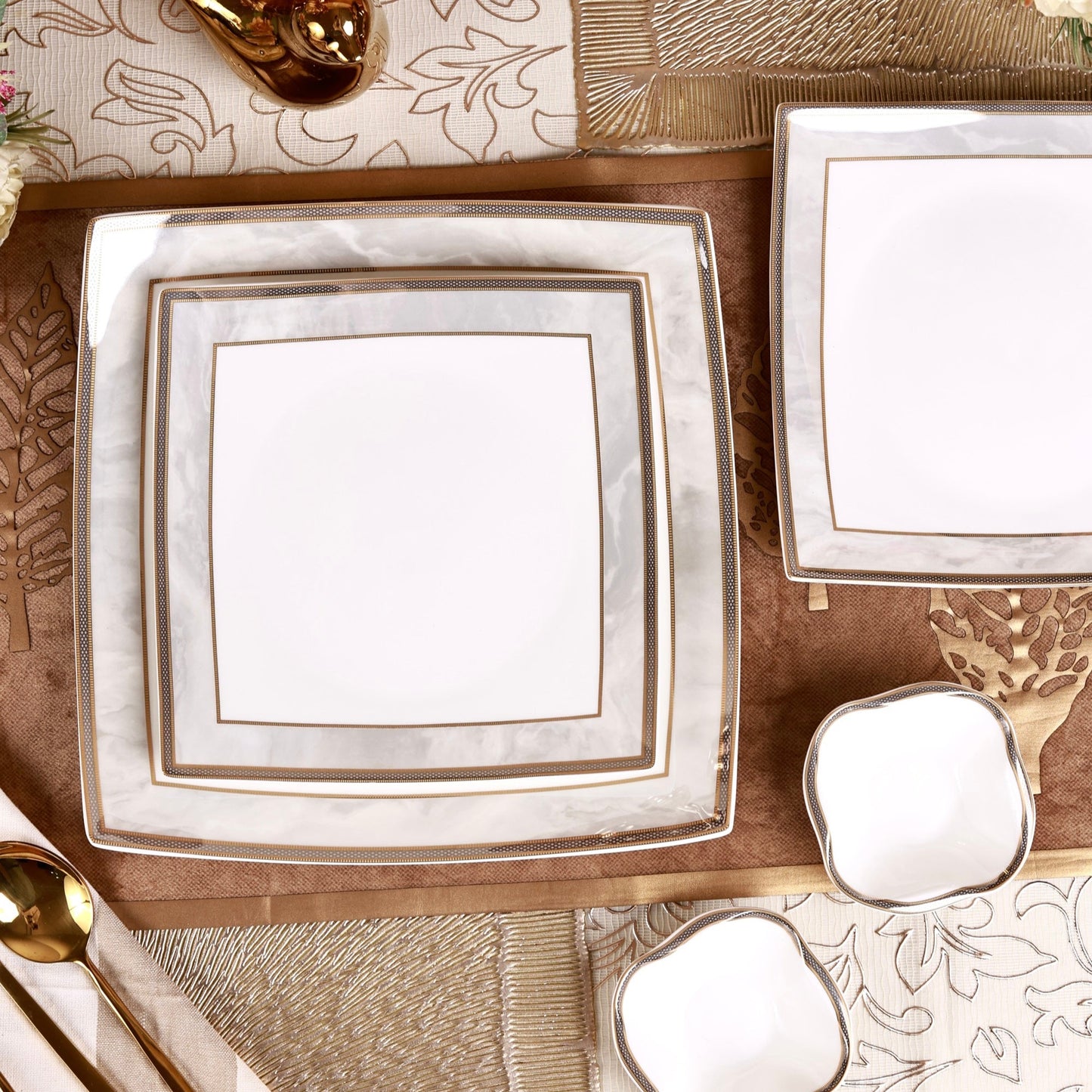 Oyster Pearl 10 Pcs Snack Set (2 Serving Plates, 6 Quarter Plates, 2 Dip Bowls)
