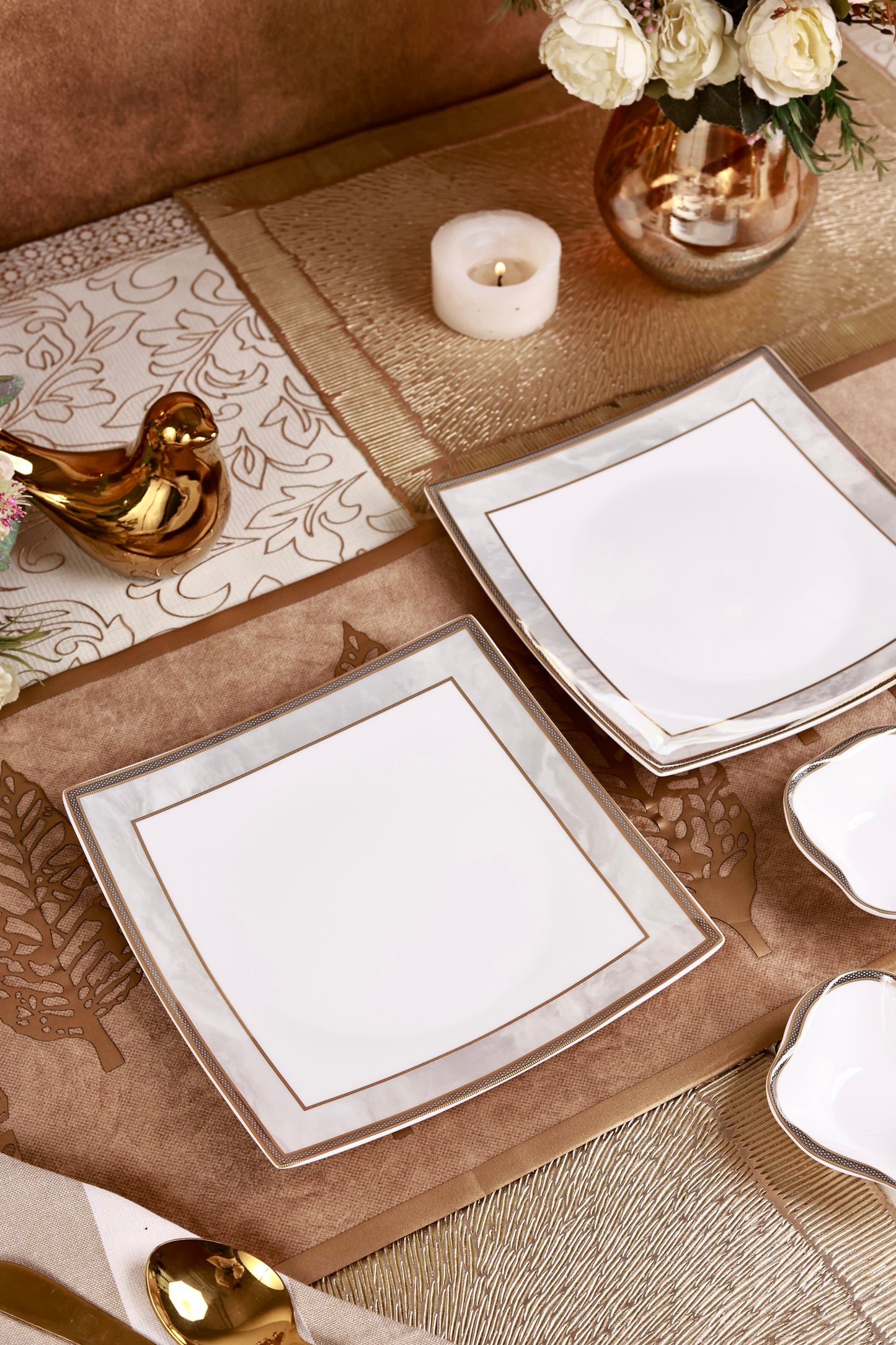 Oyster Pearl 10 Pcs Snack Set (2 Serving Plates, 6 Quarter Plates, 2 Dip Bowls)