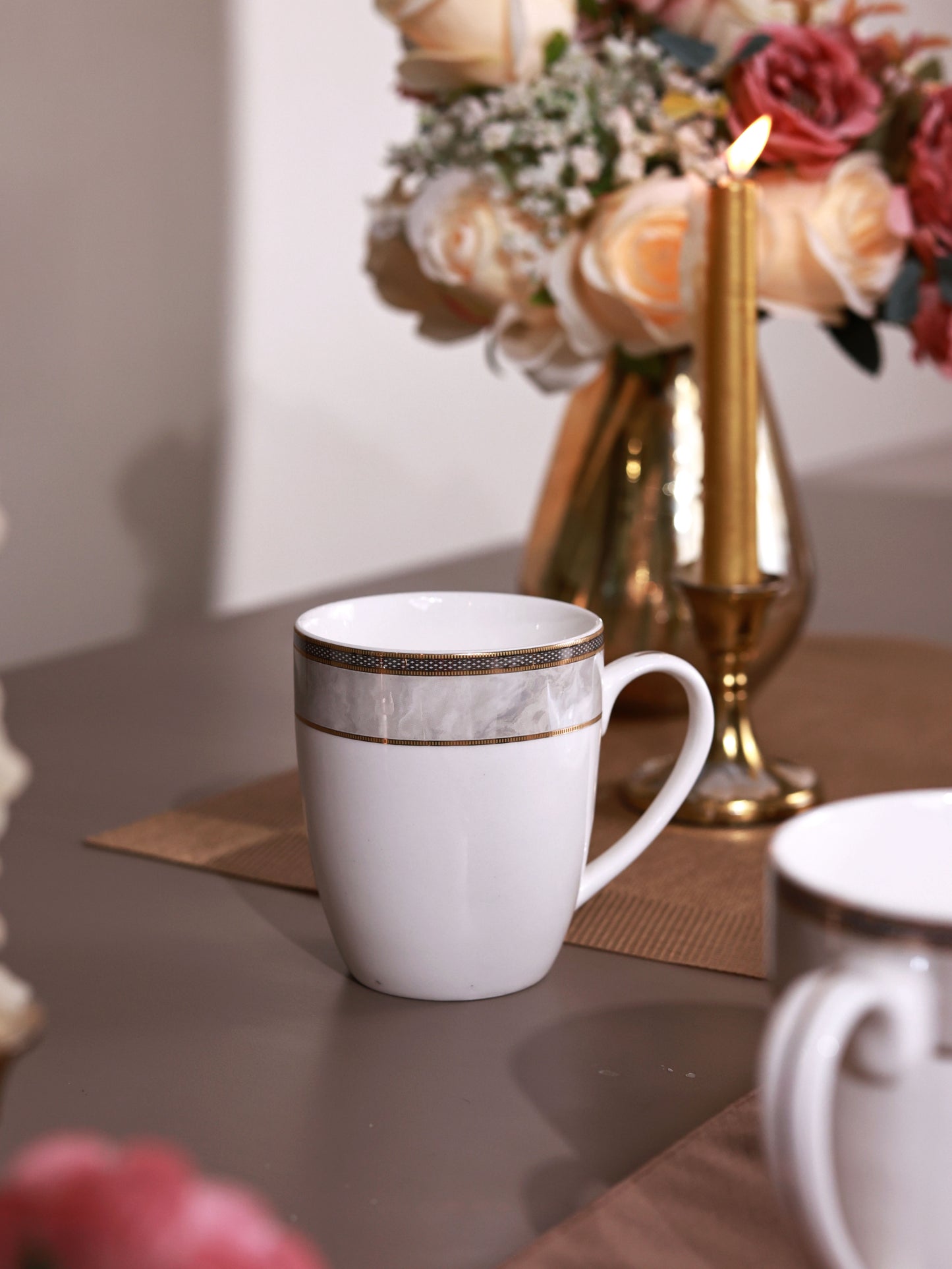 Oyster Pearl Coffee Mugs with Snack Plates (4 Mugs and 4 Snack Plates)