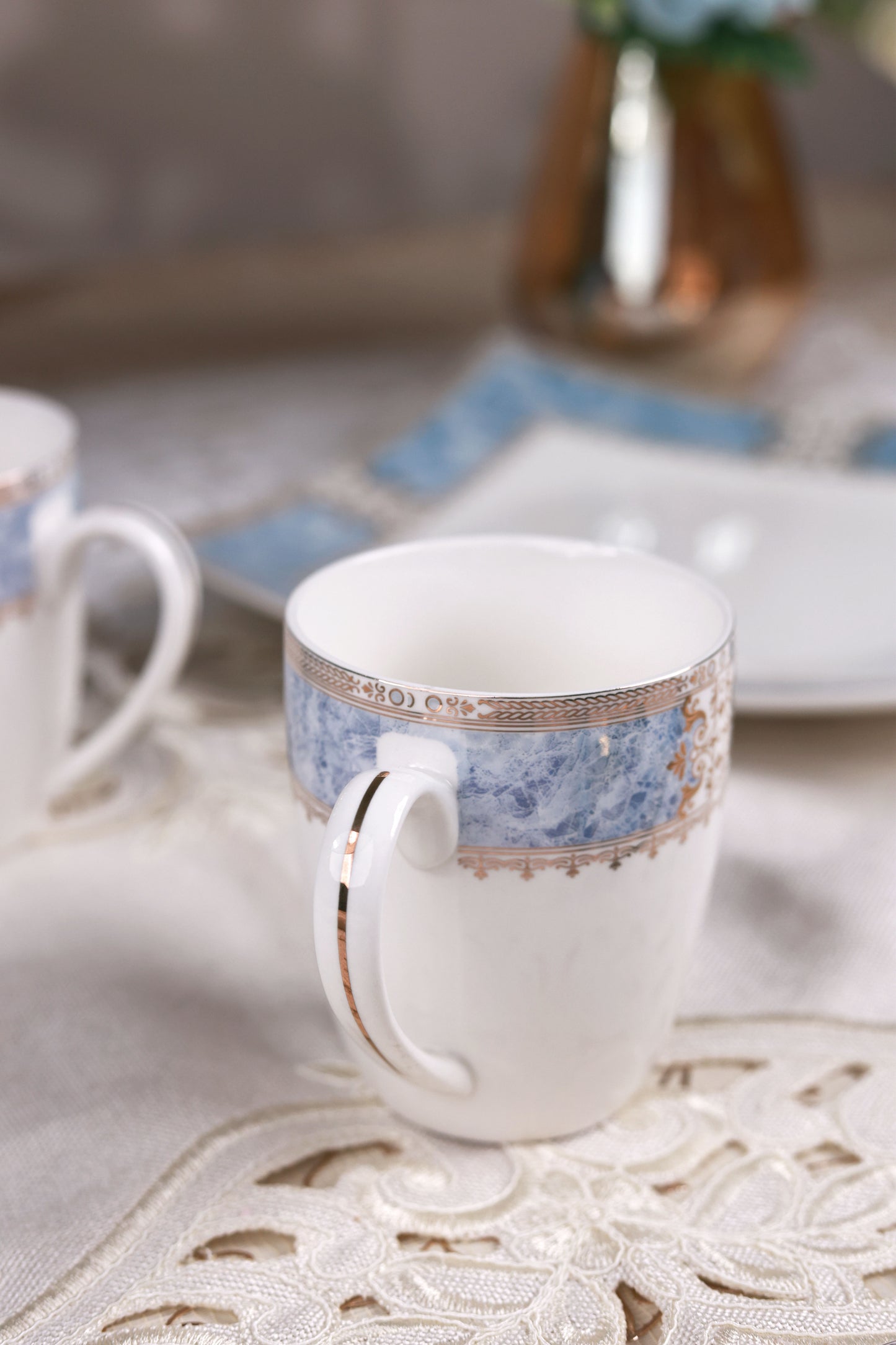 Majestique Blue 6 Pcs Coffee & Platter Set (4 Mugs, 1 Square Platter, 1 Snack Platter)